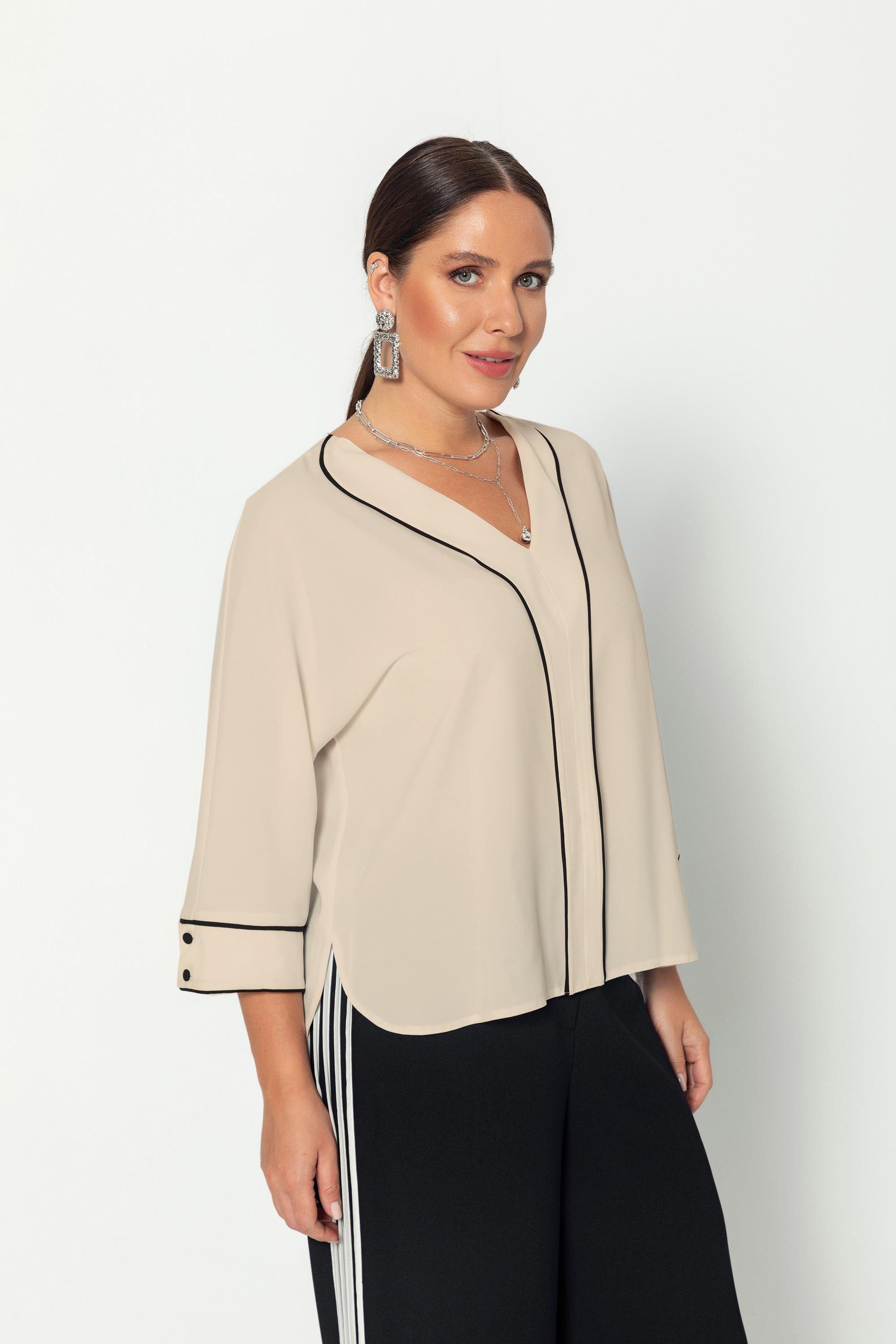 Bi̇ye Detaylı V Yaka Yarasa  Kol Bluz Bej