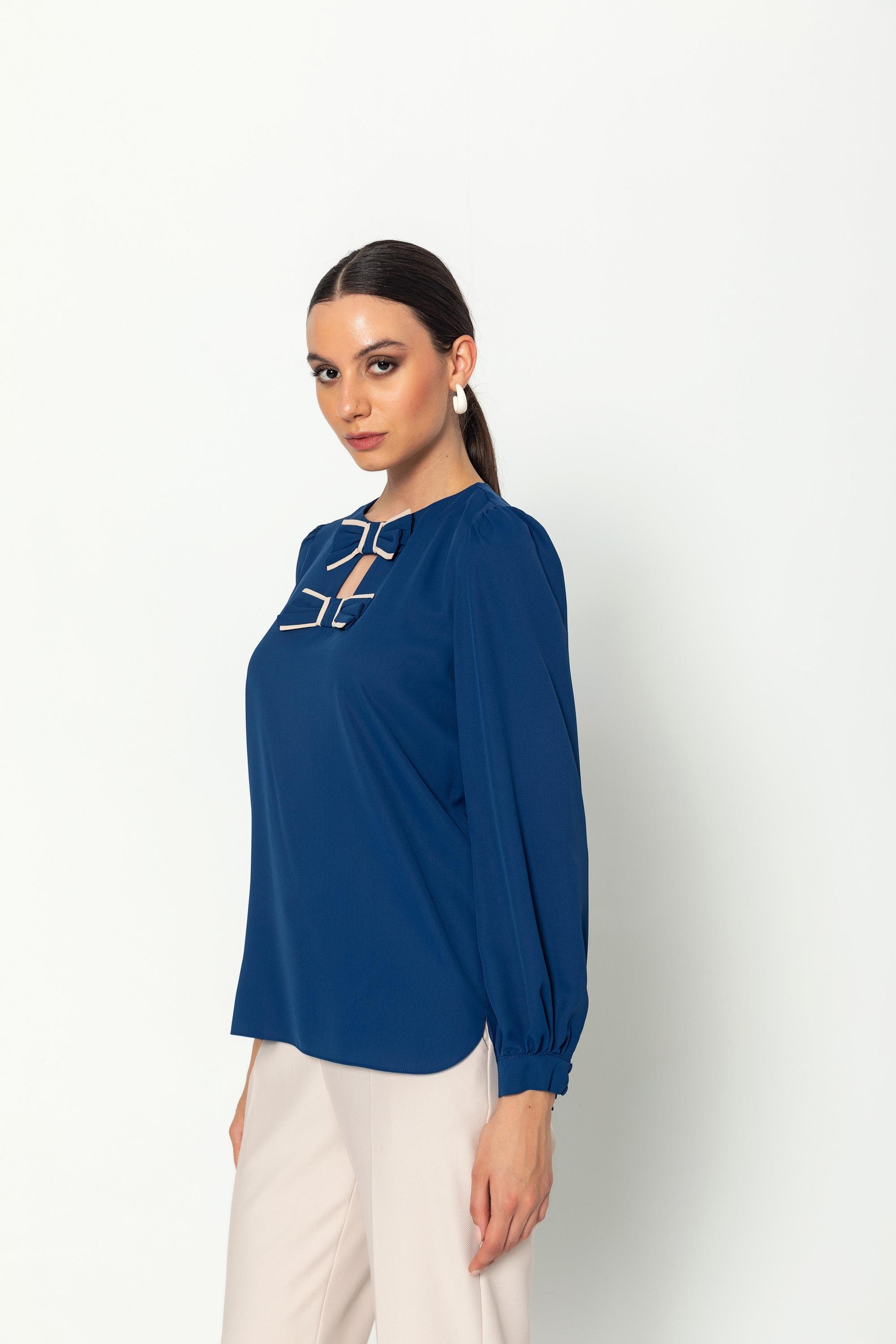 Bi̇yeli̇ Fi̇yonk Detaylı Uzun Kollu Rahat Kesi̇m Bluz İndigo