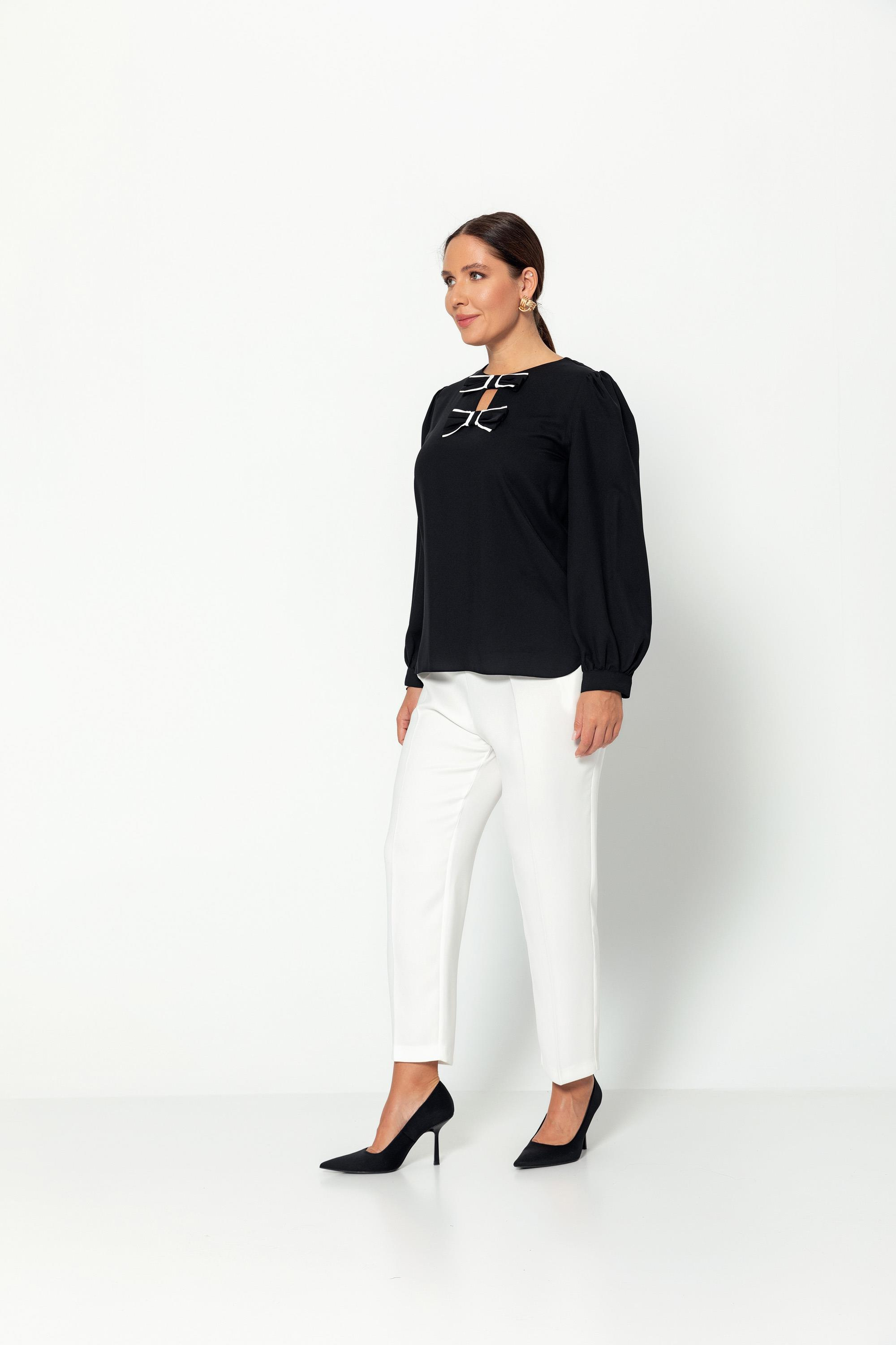 Bi̇yeli̇ Fi̇yonk Detaylı Uzun Kollu Rahat Kesi̇m Bluz Siyah