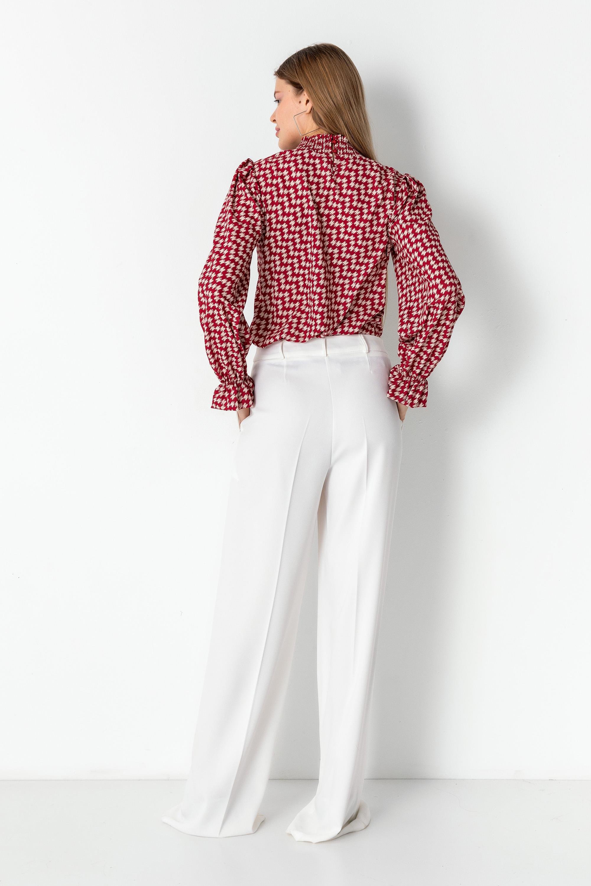 Desenli Gipe Yakalı Uzun Kollu Bluz Koyu Kırmızı