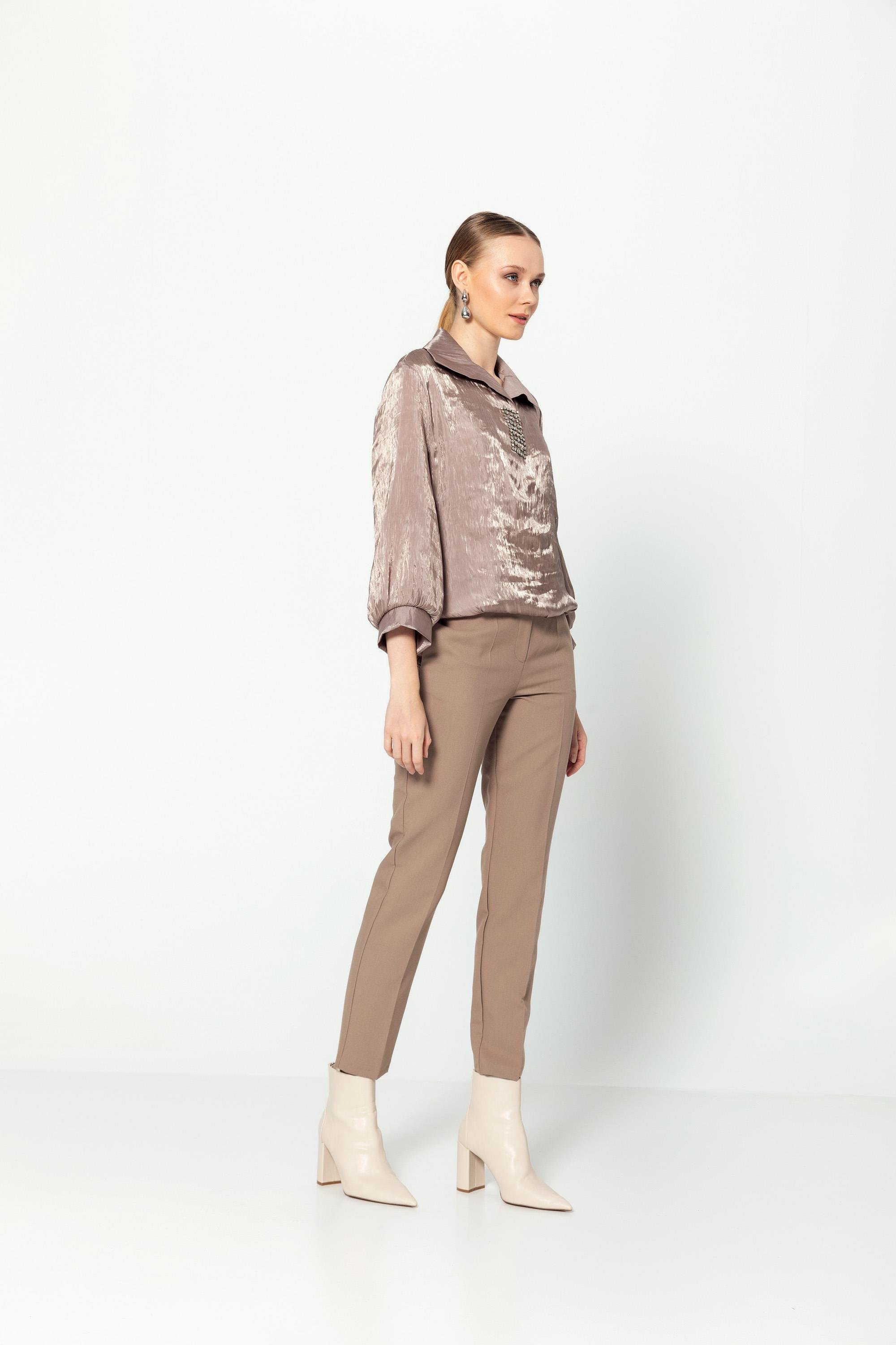 Gömlek Yaka Taş Detaylı Truvakar Kol Bluz Vizon