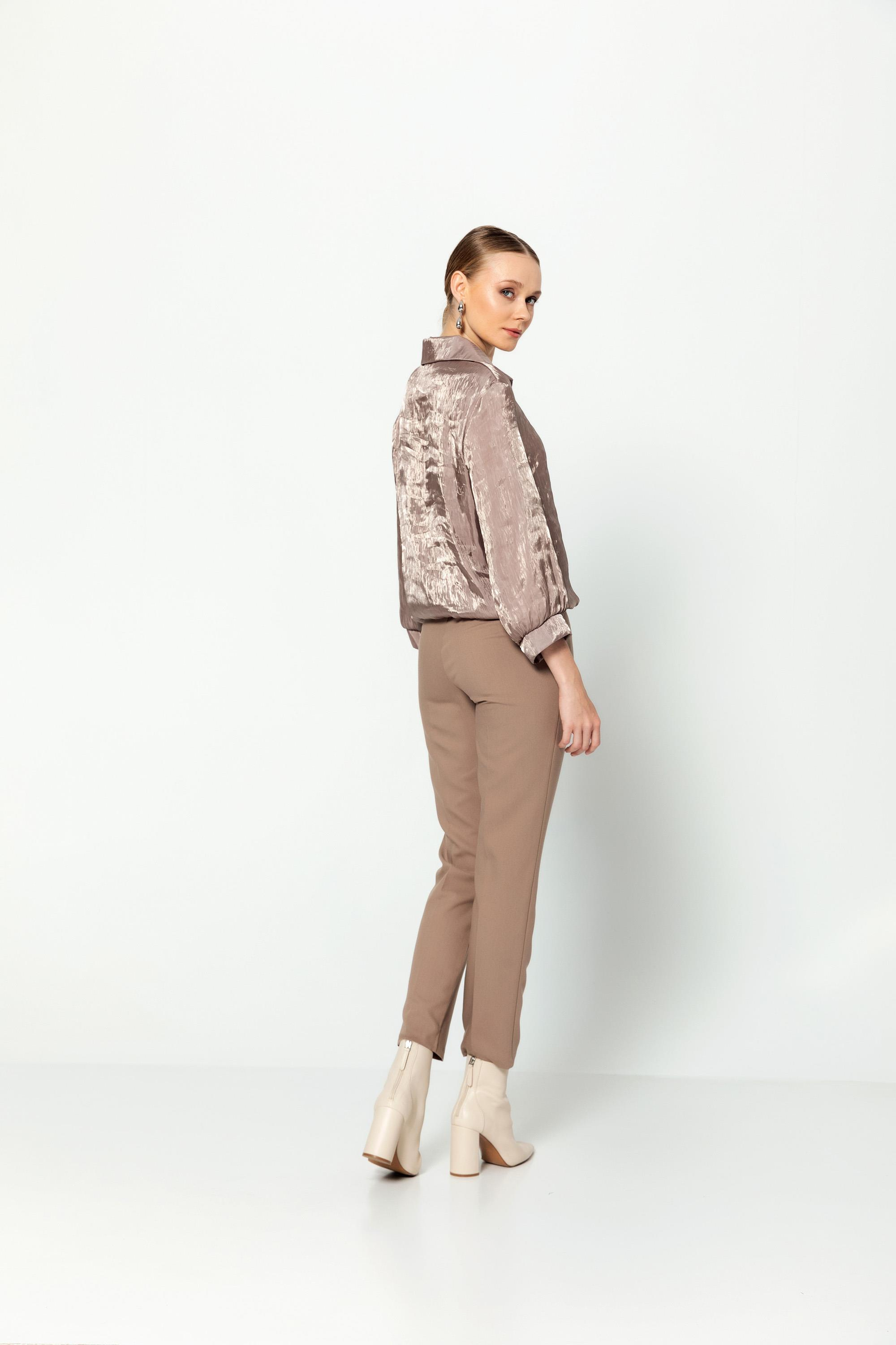 Gömlek Yaka Taş Detaylı Truvakar Kol Bluz Vizon