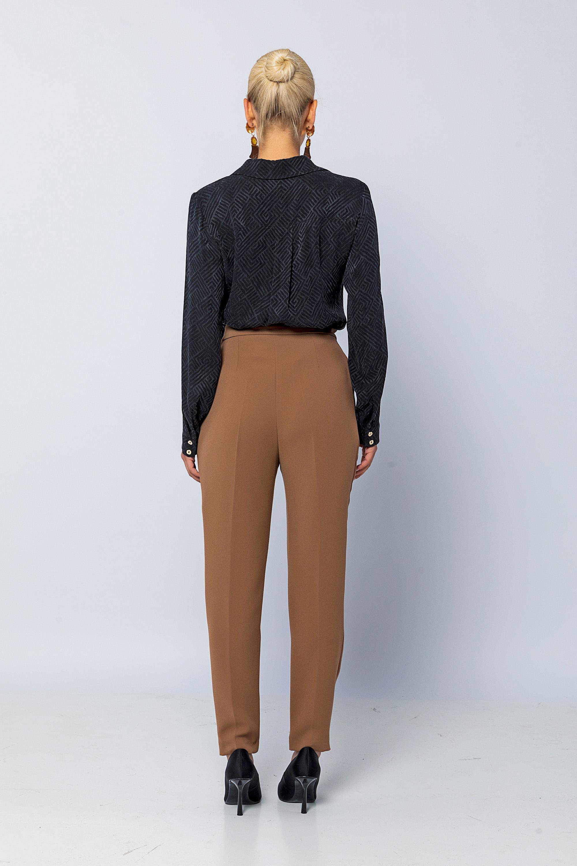 Jakarlı Uzun Kollu Yandan Bağcıklı Gömlek Siyah