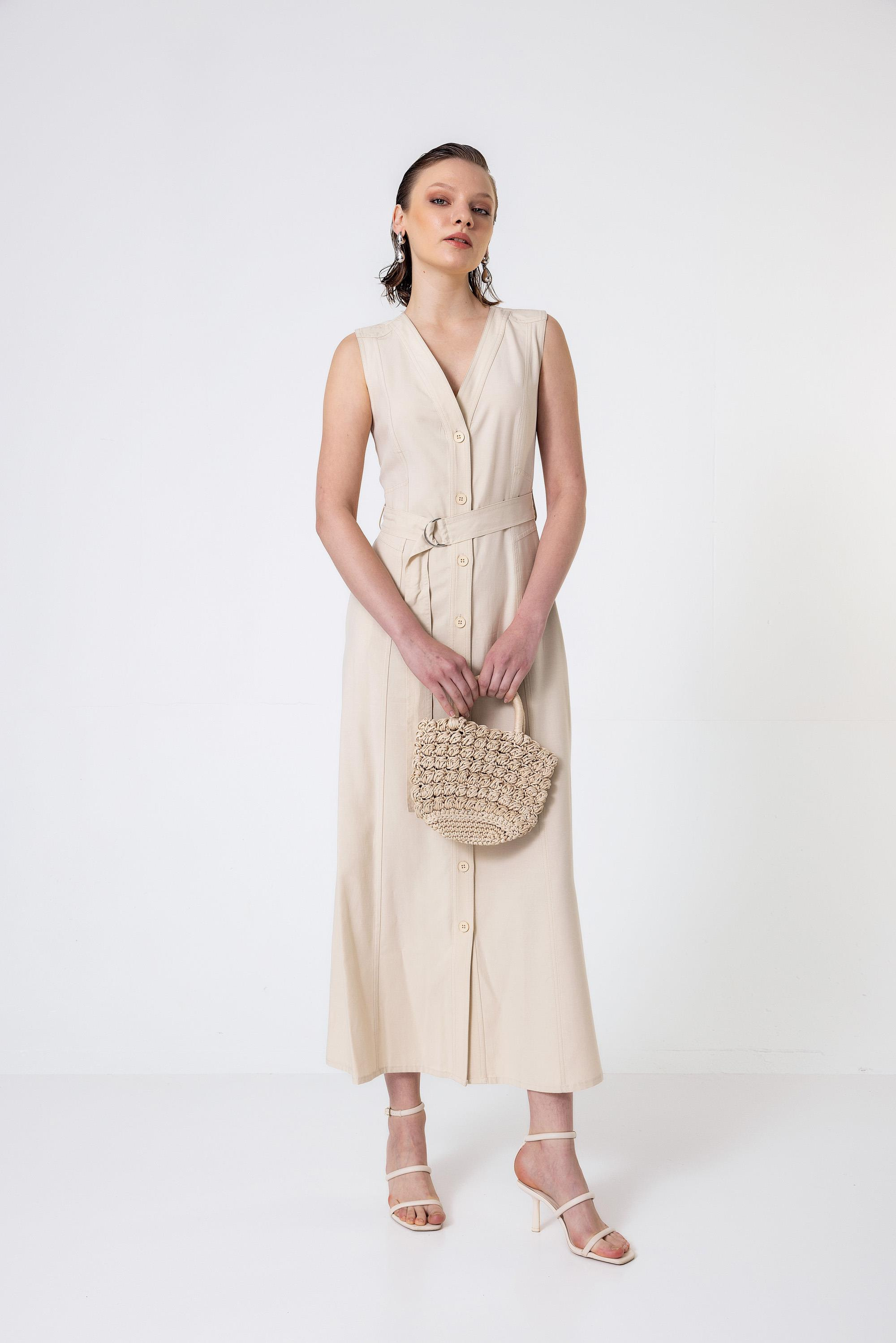 Kemerli V Yakalı Düğmeli Midi Boy Elbise Taş