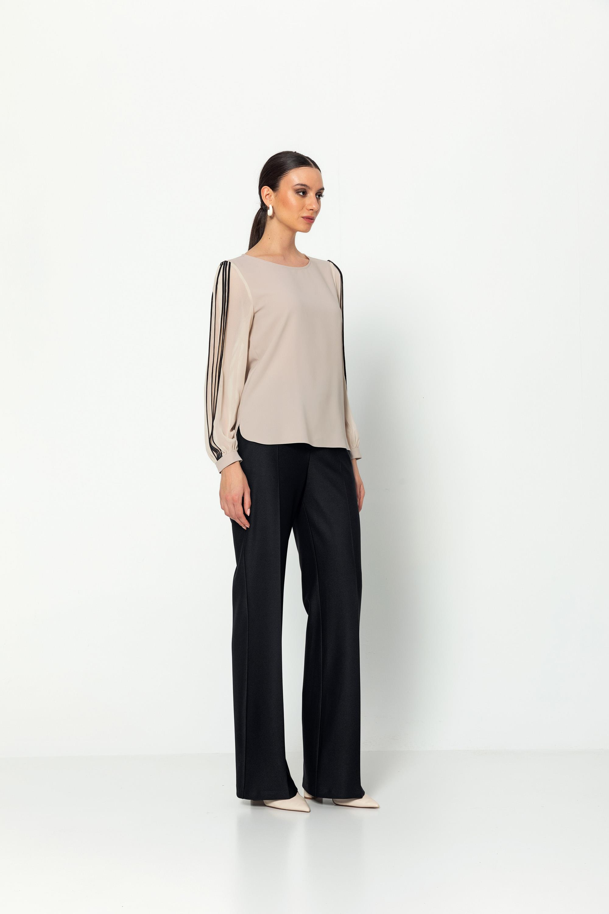 Kol Biye Detaylı Şifon Kollu Rahat Kesim Bluz Bej