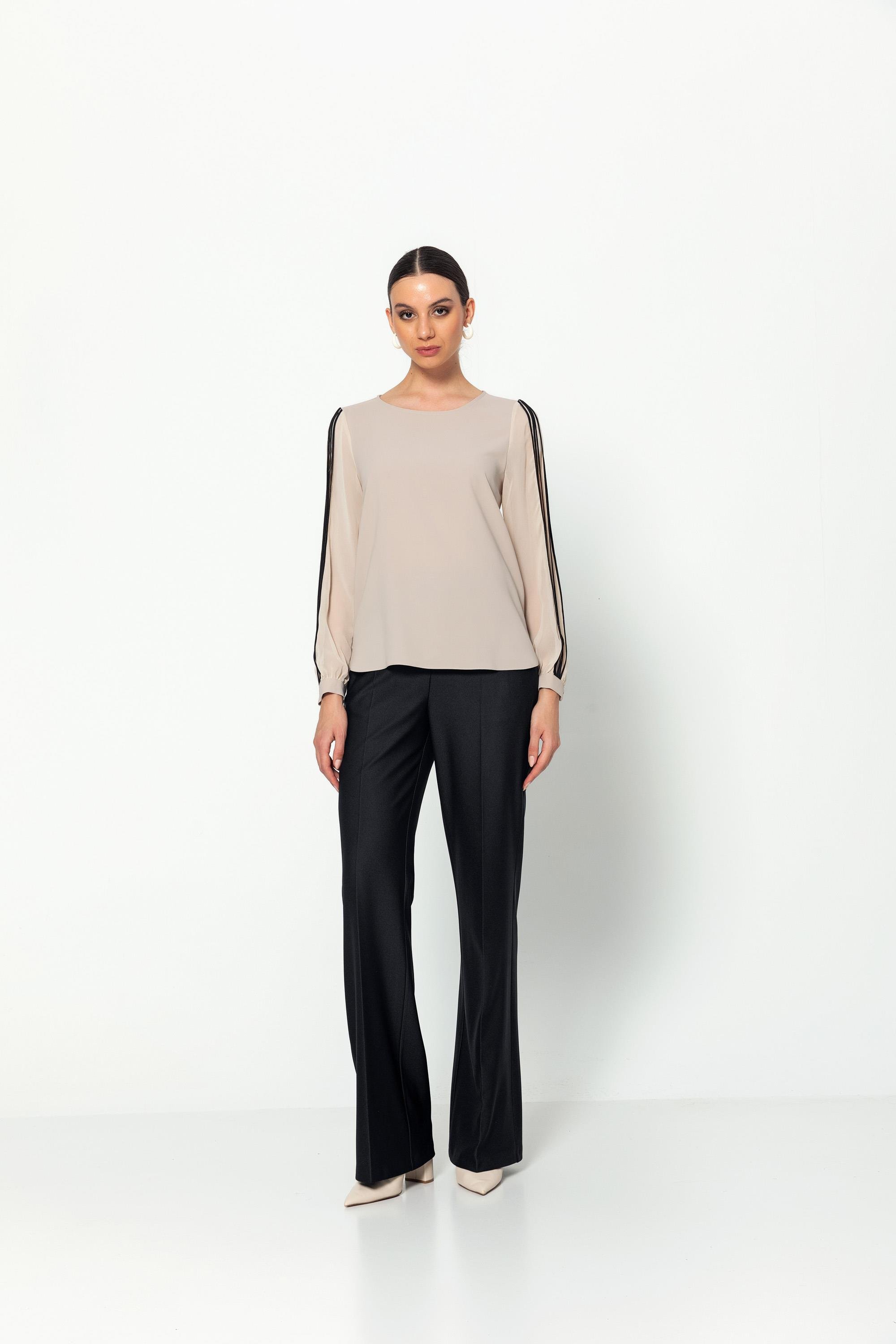 Kol Biye Detaylı Şifon Kollu Rahat Kesim Bluz Bej