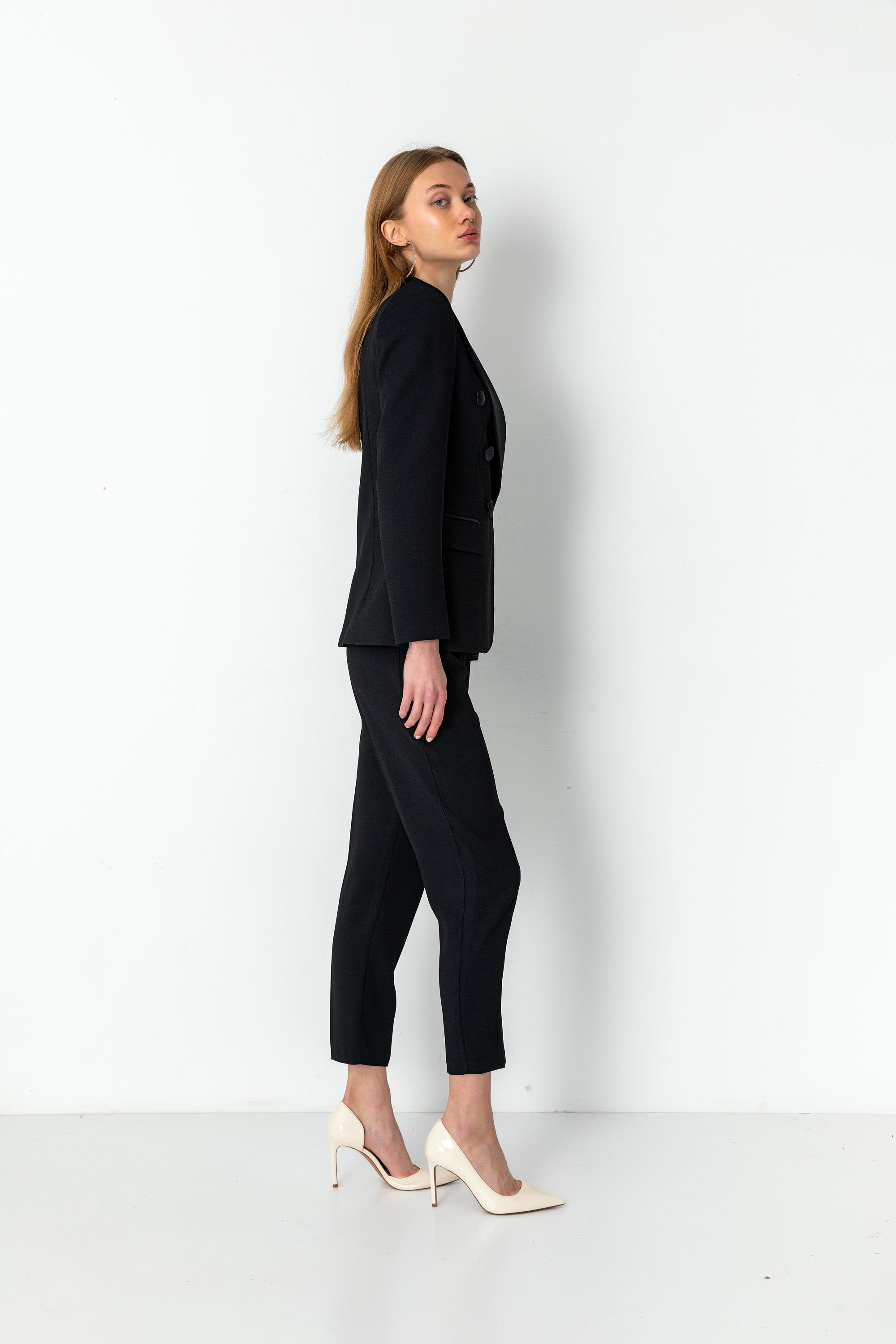 Krep Kumaşlı Kruvaze Yaka Astarlı Ceket ve Havuç Paça Pantolon Takım Siyah