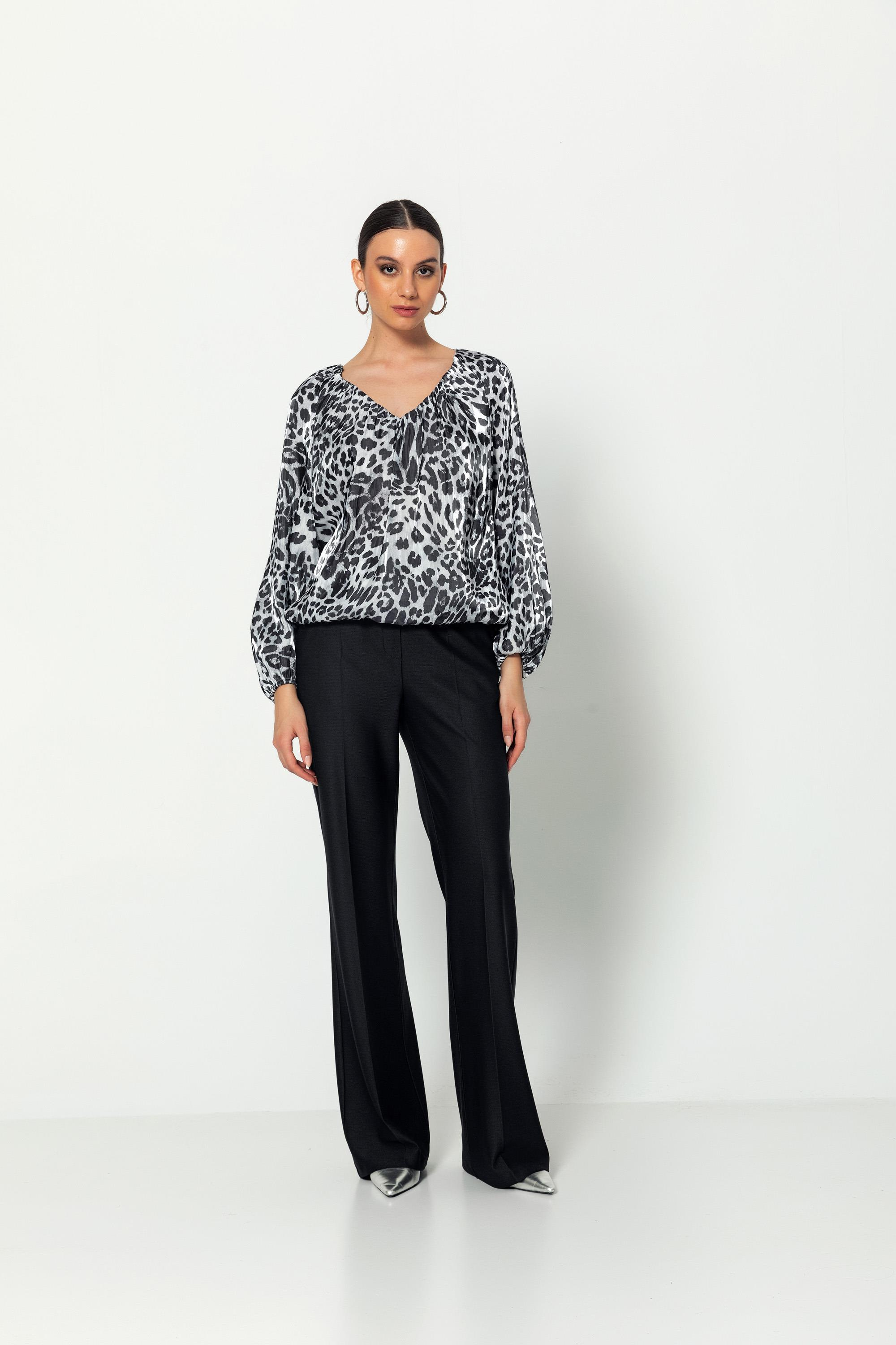 Leopar Desenli̇ V Yaka  Uzun Kollu Balon  Bluz Siyah-Beyaz
