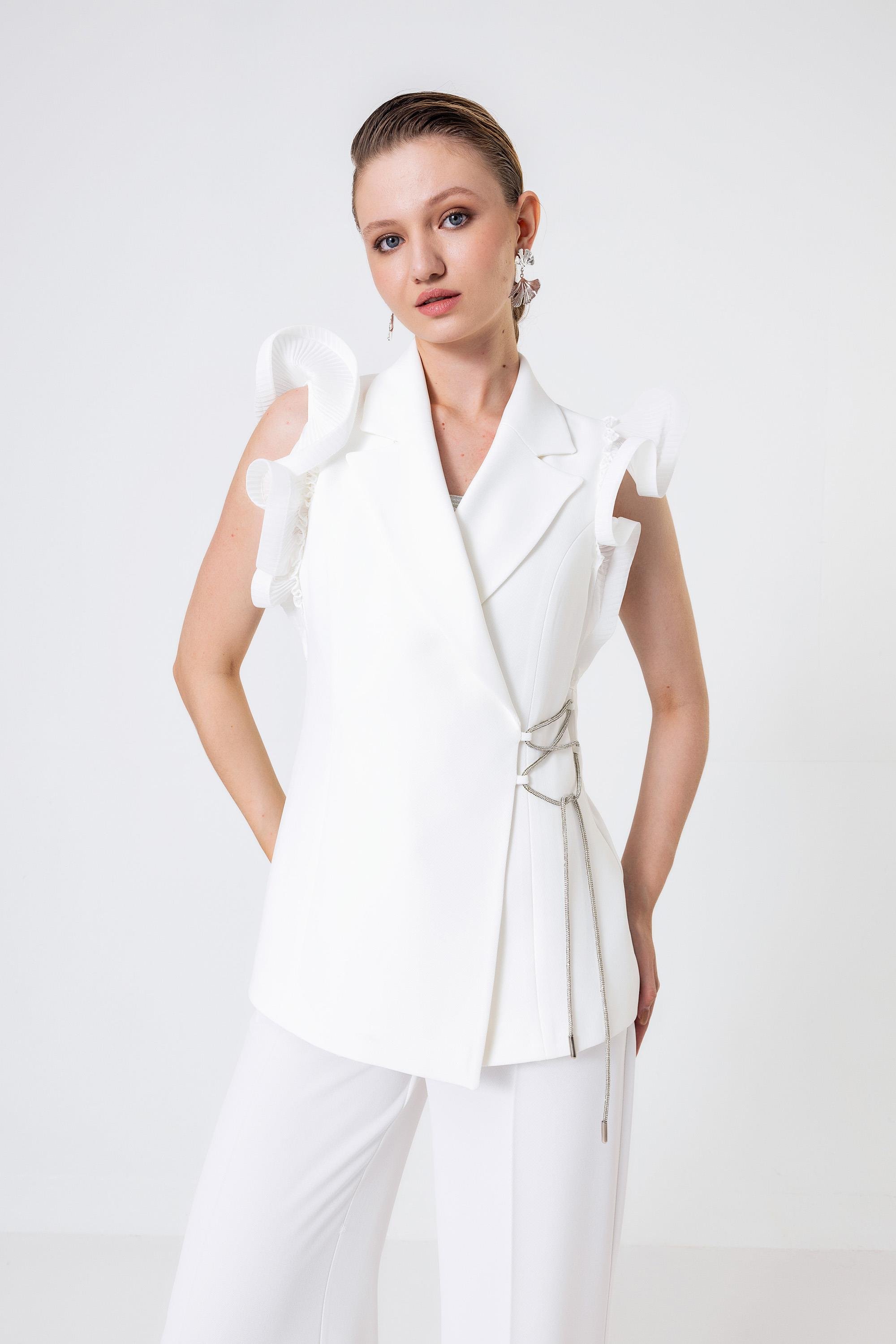 Pilise Kollu Taş İşleme Kordon Detaylı Yarım Astarlı Kruvaze Yelekli Palazzo Pantolonlu Takım Ecru