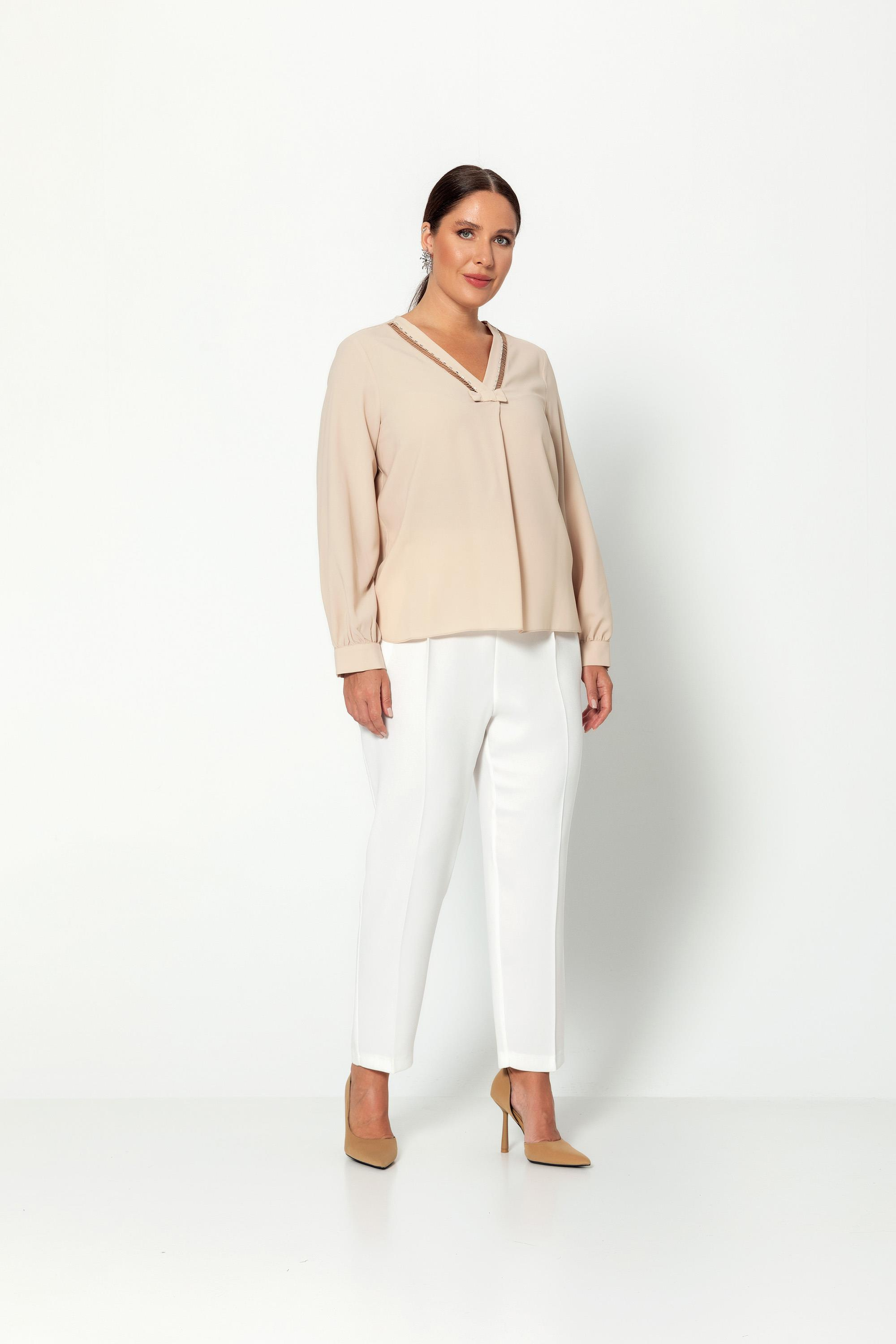Taş Detaylı V Yaka Rahat Kesi̇m Uzun Kollu Bluz Bej