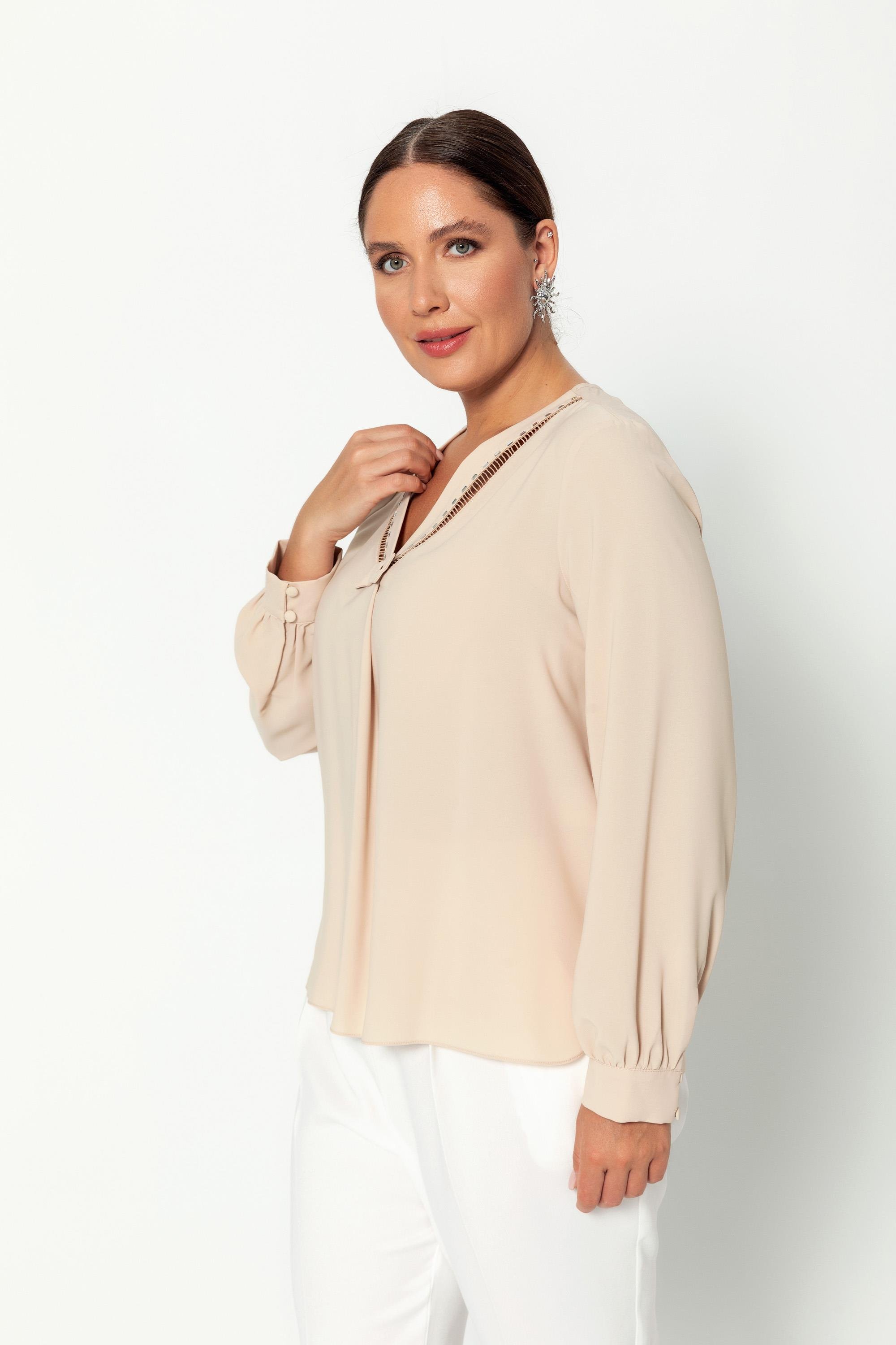 Taş Detaylı V Yaka Rahat Kesi̇m Uzun Kollu Bluz Bej