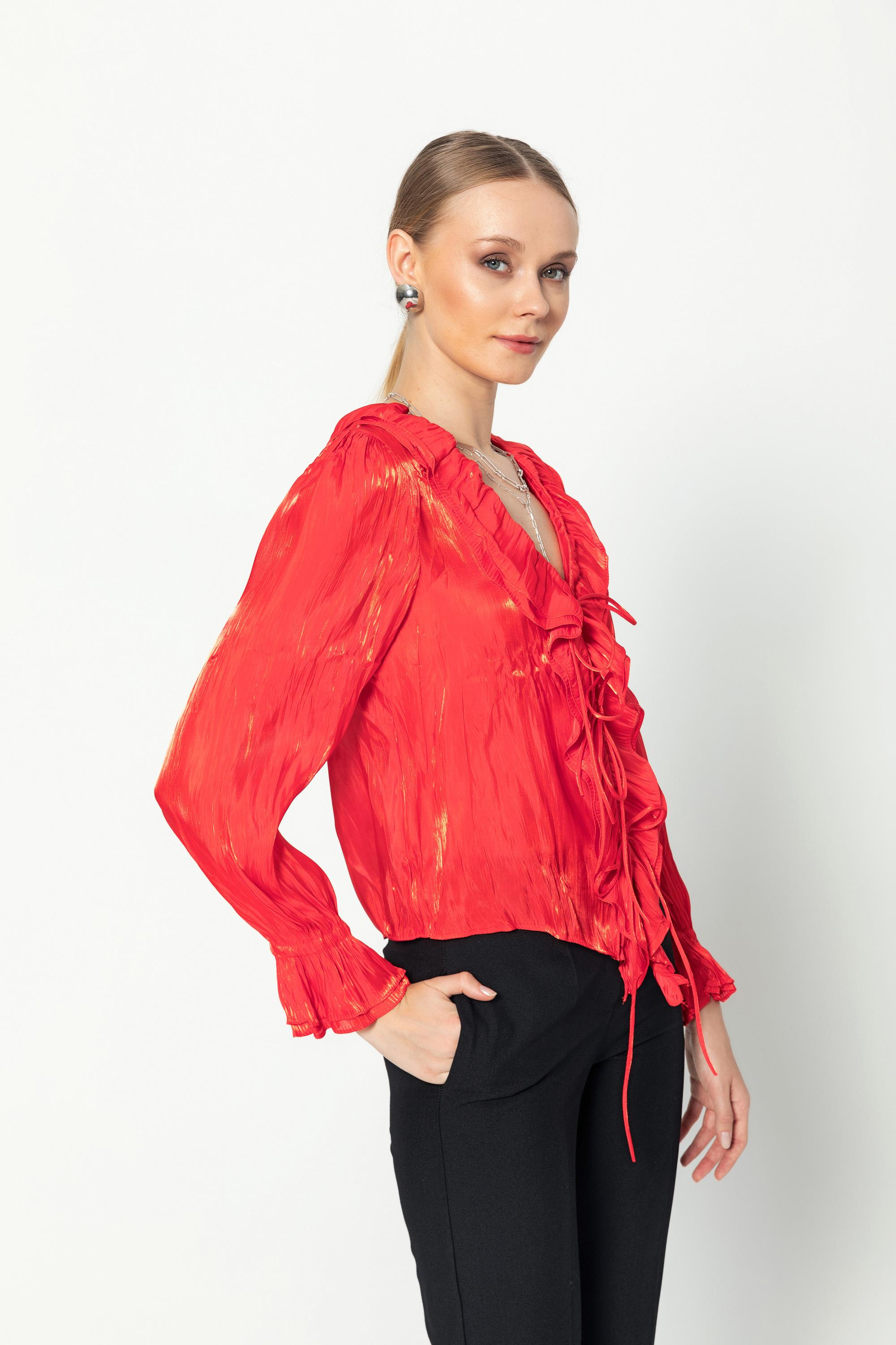 V Yaka Kraşli Bağcıklı Uzun Kollu Bluz Kırmızı