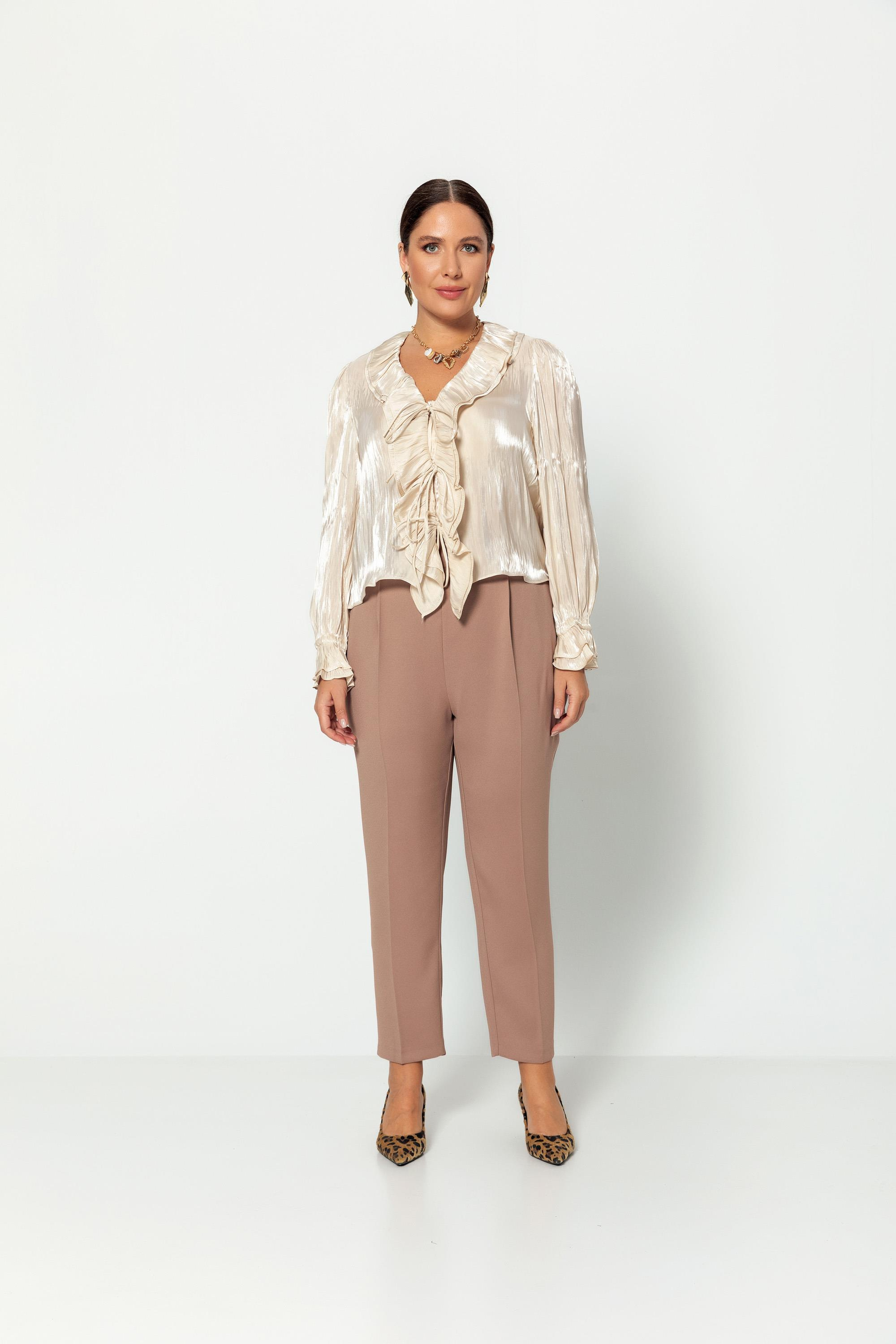 V Yaka Kraşlı Bağcıklı Uzun Kollu Bluz Bej