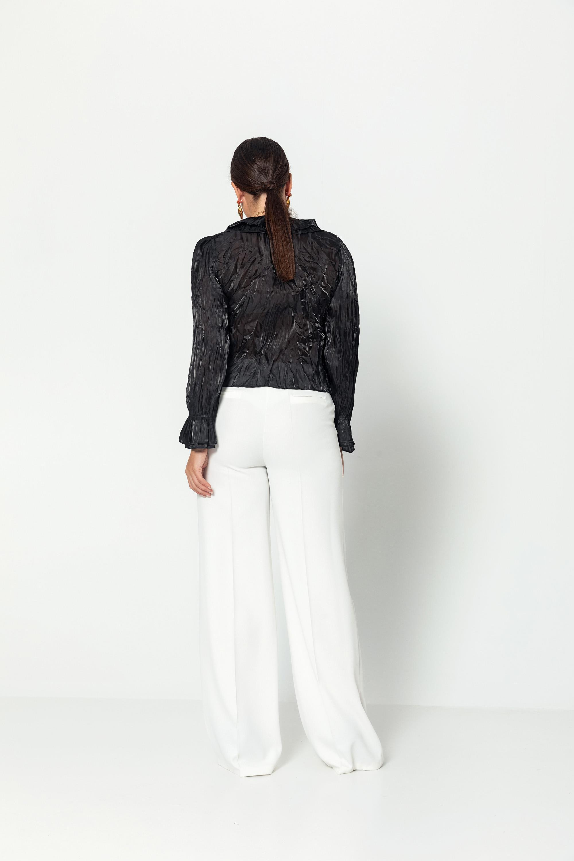 V Yaka Kraşlı Bağcıklı Uzun Kollu Bluz Siyah