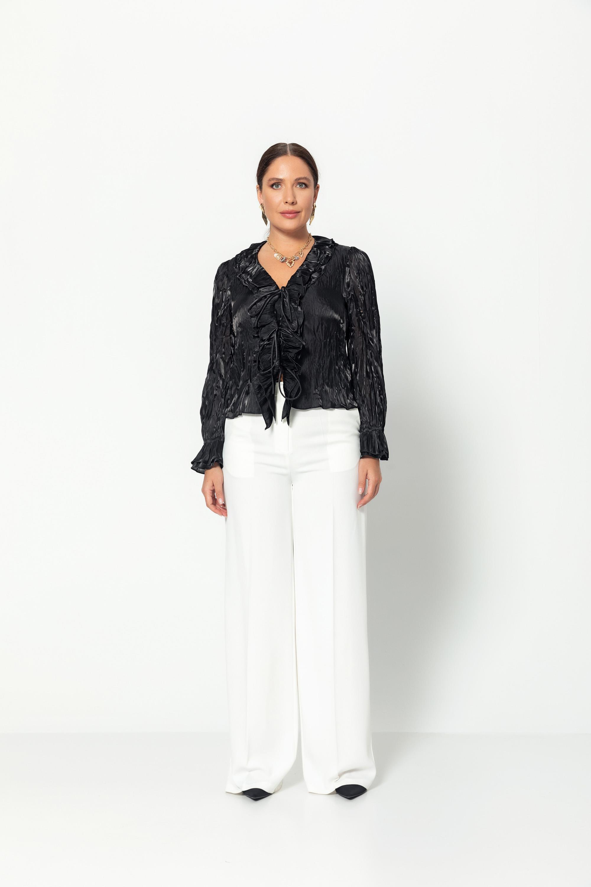 V Yaka Kraşlı Bağcıklı Uzun Kollu Bluz Siyah