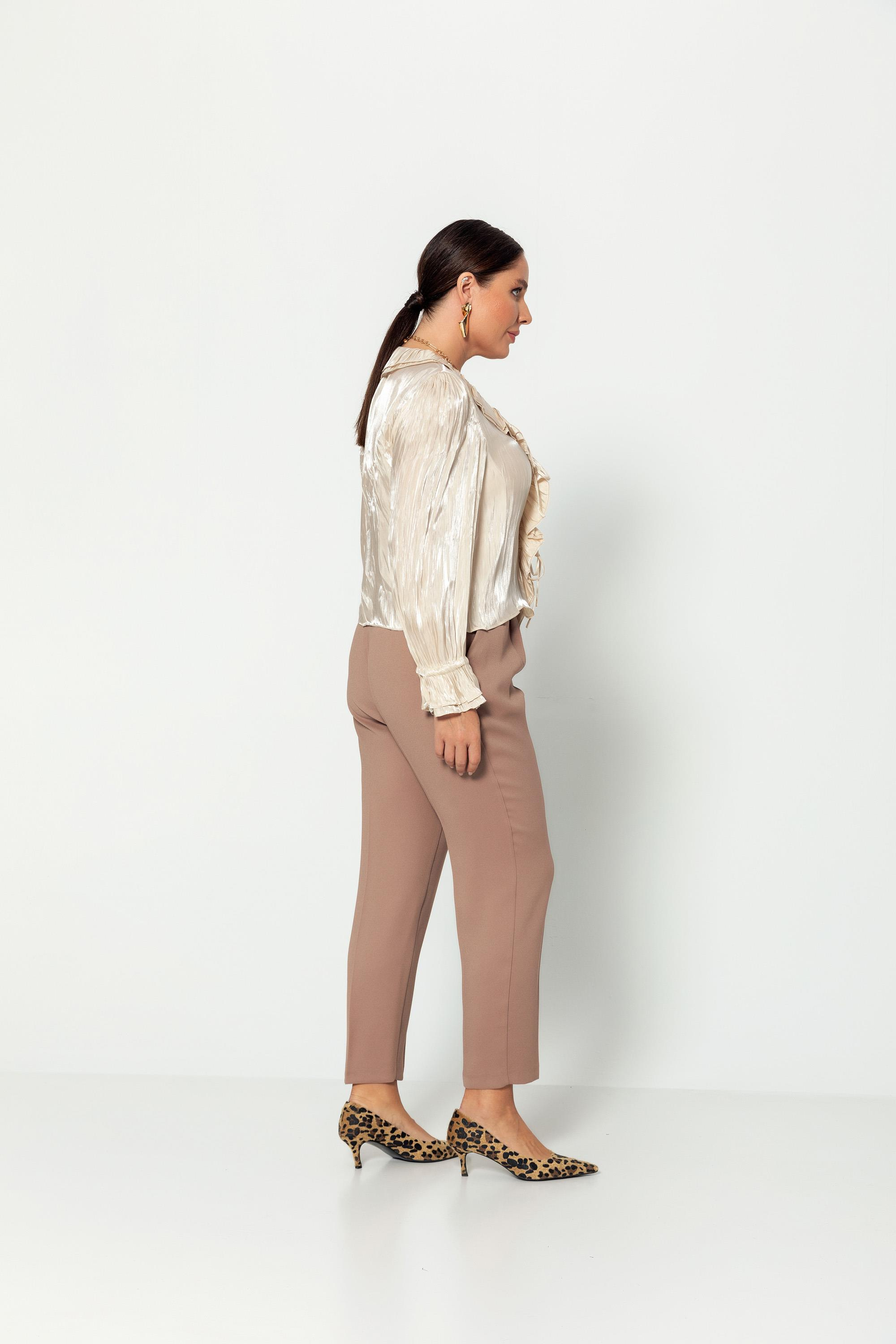 V Yaka Kraşlı Bağcıklı Uzun Kollu Bluz Bej