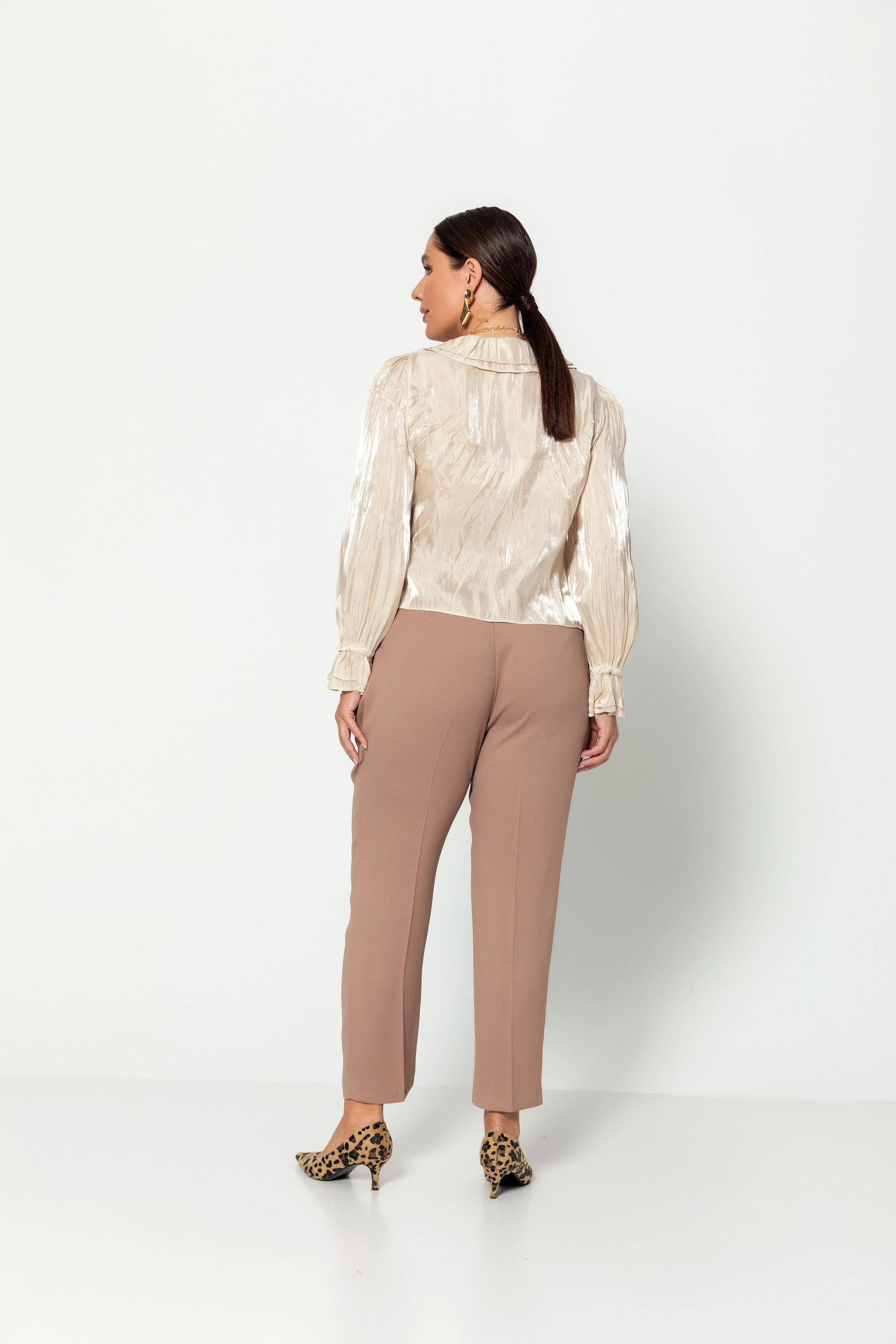 V Yaka Kraşlı Bağcıklı Uzun Kollu Bluz Bej