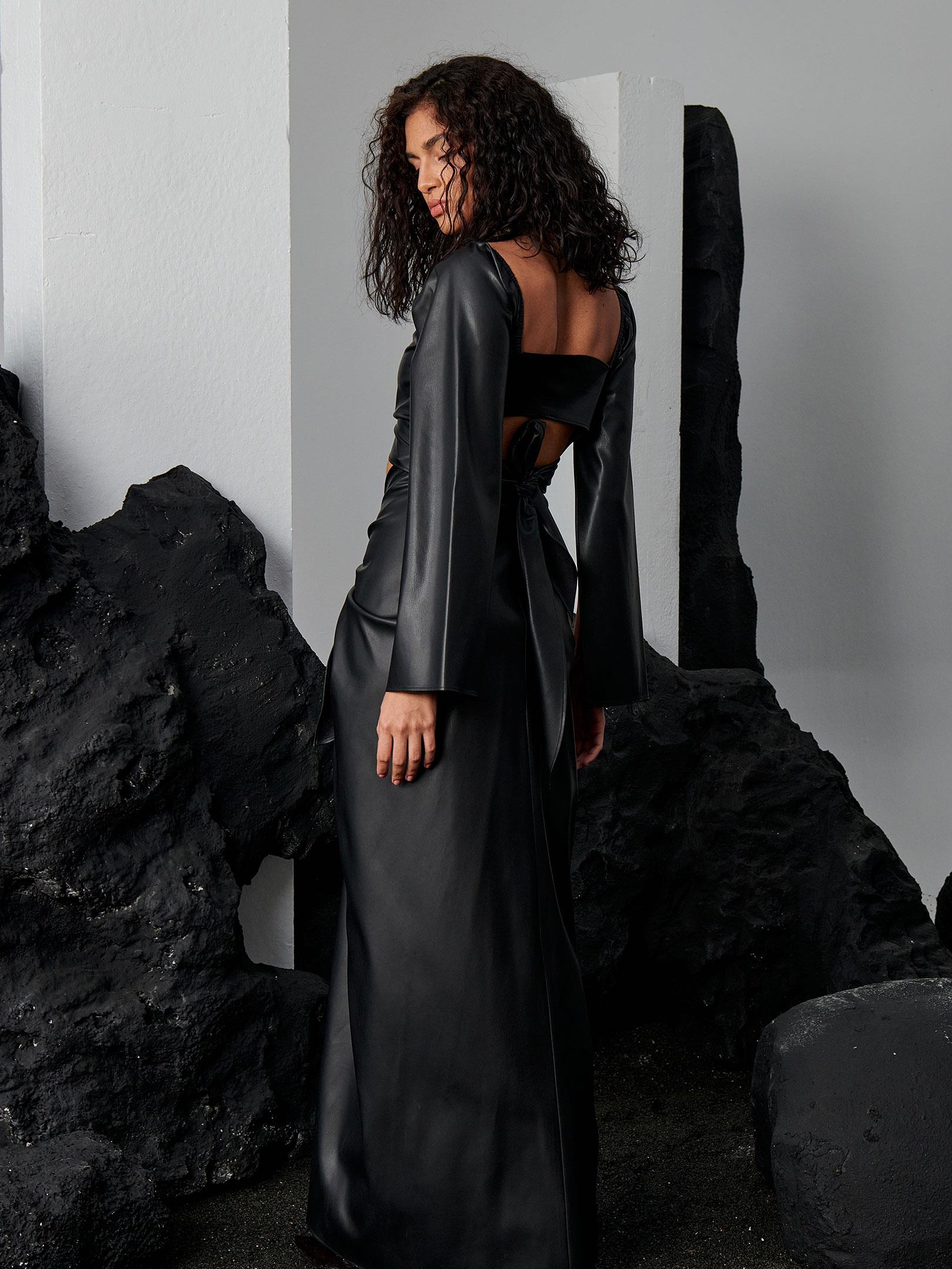 2 Parçalı Önü Bağlamalı Dekolteli Uzun Vegan Deri Elbise - Siyah Vegan Deri Elbise Modelleri