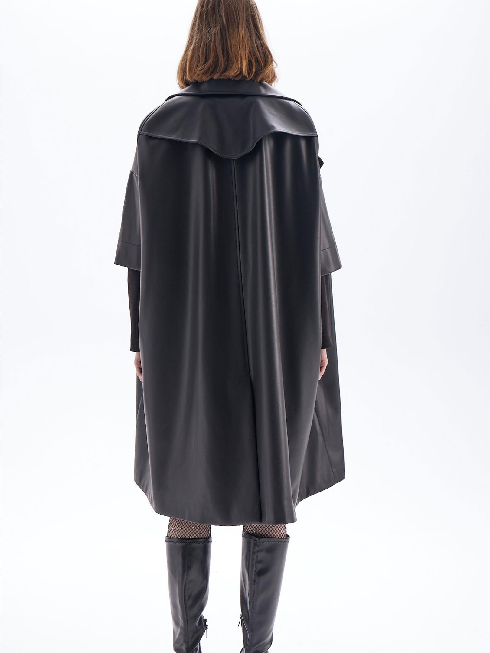 23FW105001 SUNİ DERİ UZUN KISA KOL KABAN Kategorisiz Modelleri