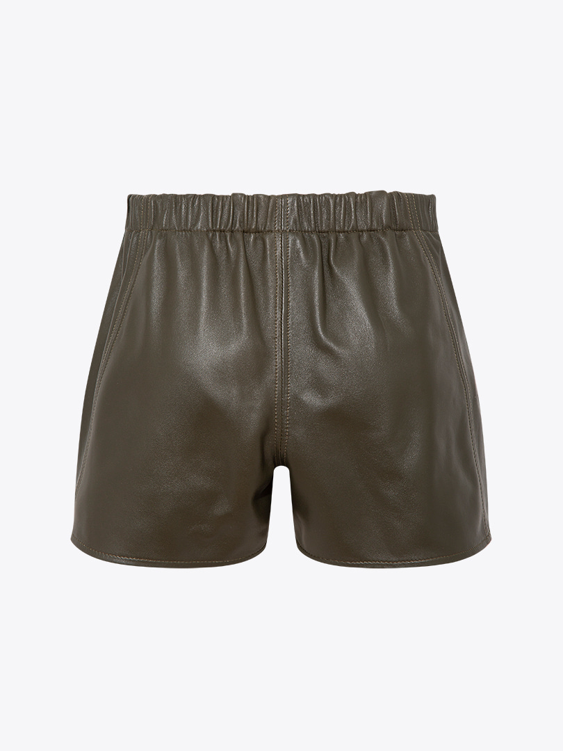 Aksesuar Detaylı Beli Lastikli Mini Deri Şort - Yeşil
