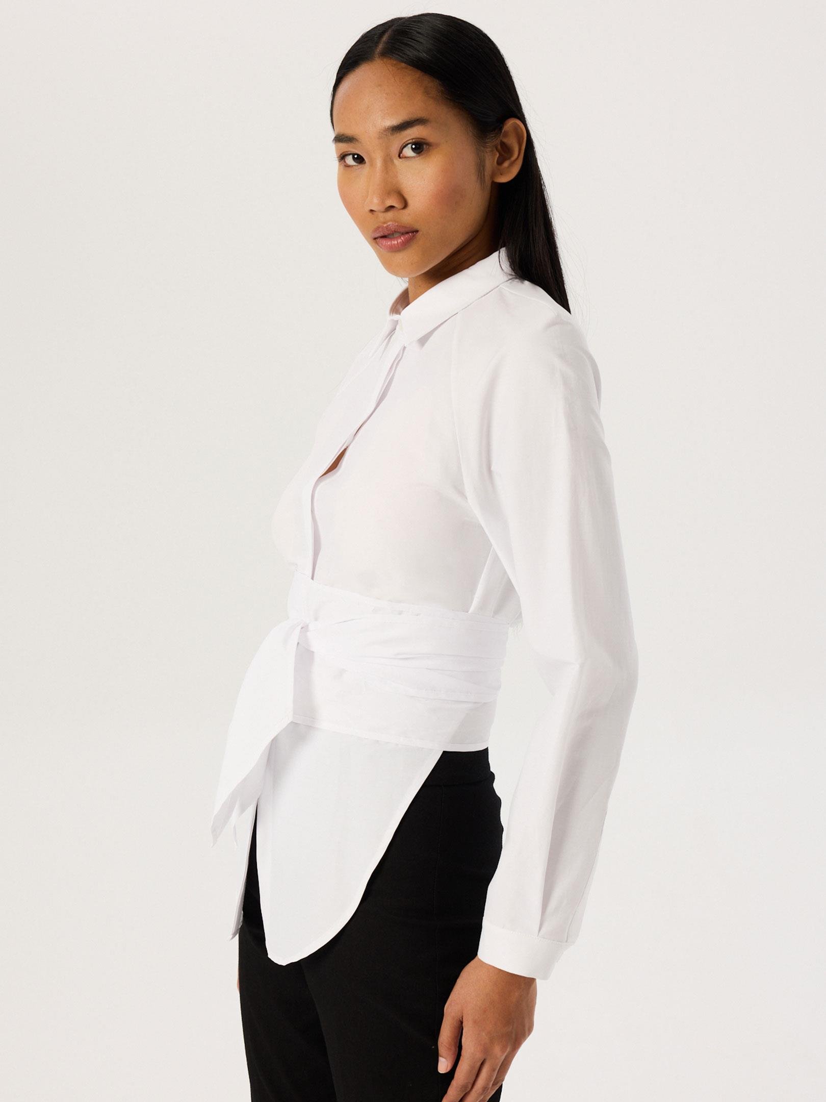 Asimetrik Kesim Düğmeli Gömlek - Beyaz Gömlek Modelleri