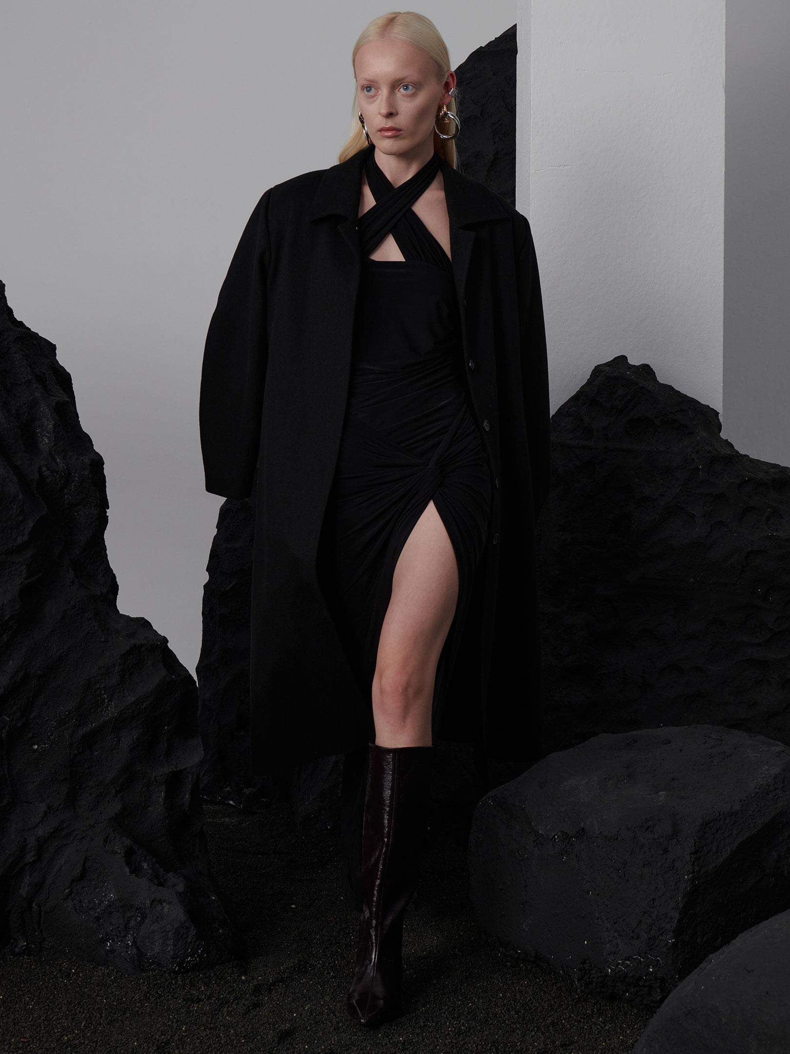 Balon Kollu Uzun Kaşe Mont - Siyah Kaban ve Trençkot Modelleri