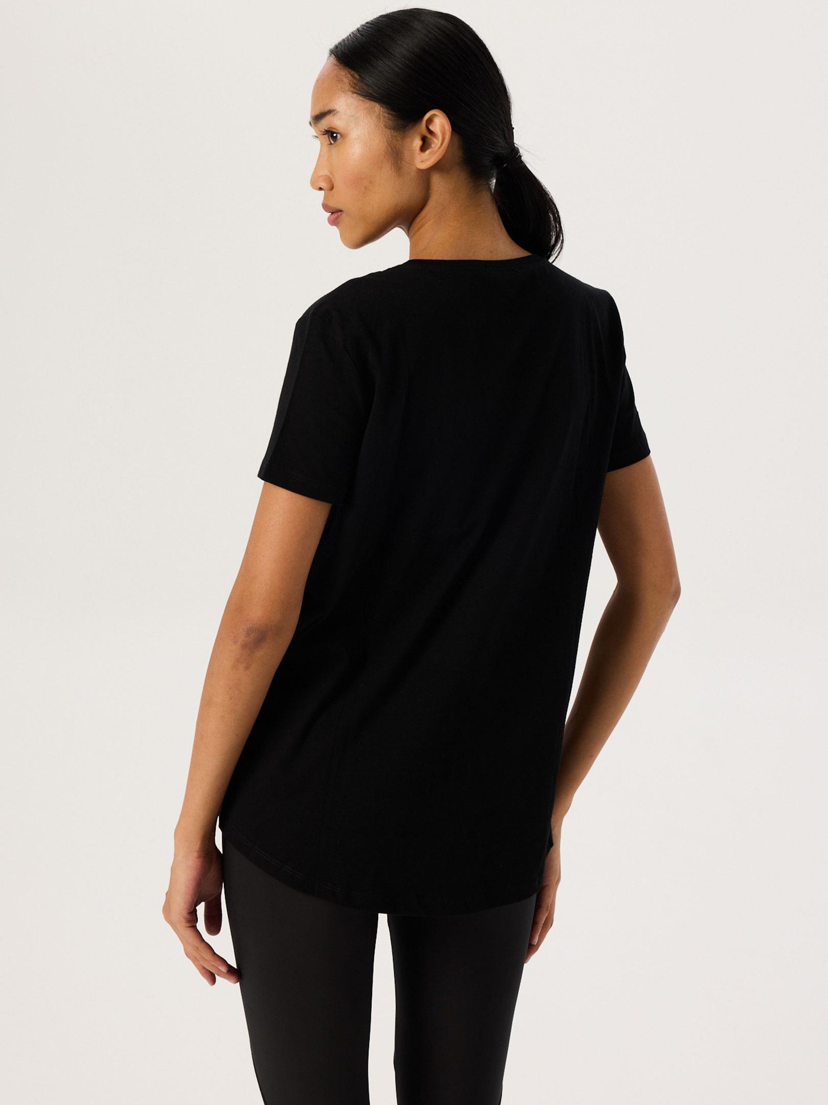 Bisiklet Yaka Arkası Uzun T-Shirt - Siyah T-shirt Modelleri