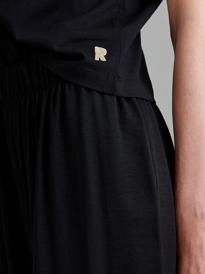 Bisiklet Yaka Basic T-Shirt - Siyah T-shirt Modelleri