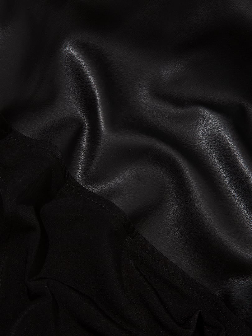 Çıtçıtlı Askılı Vegan Deri Body - Siyah