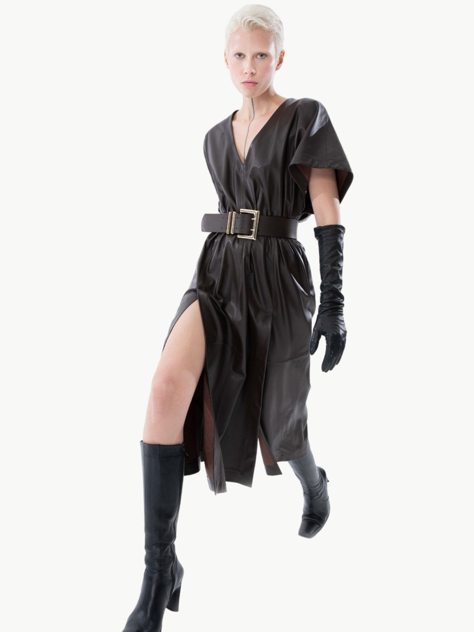 Derin Yaka Yırtmaçlı Deri Elbise - Kahve Deri Elbise Modelleri