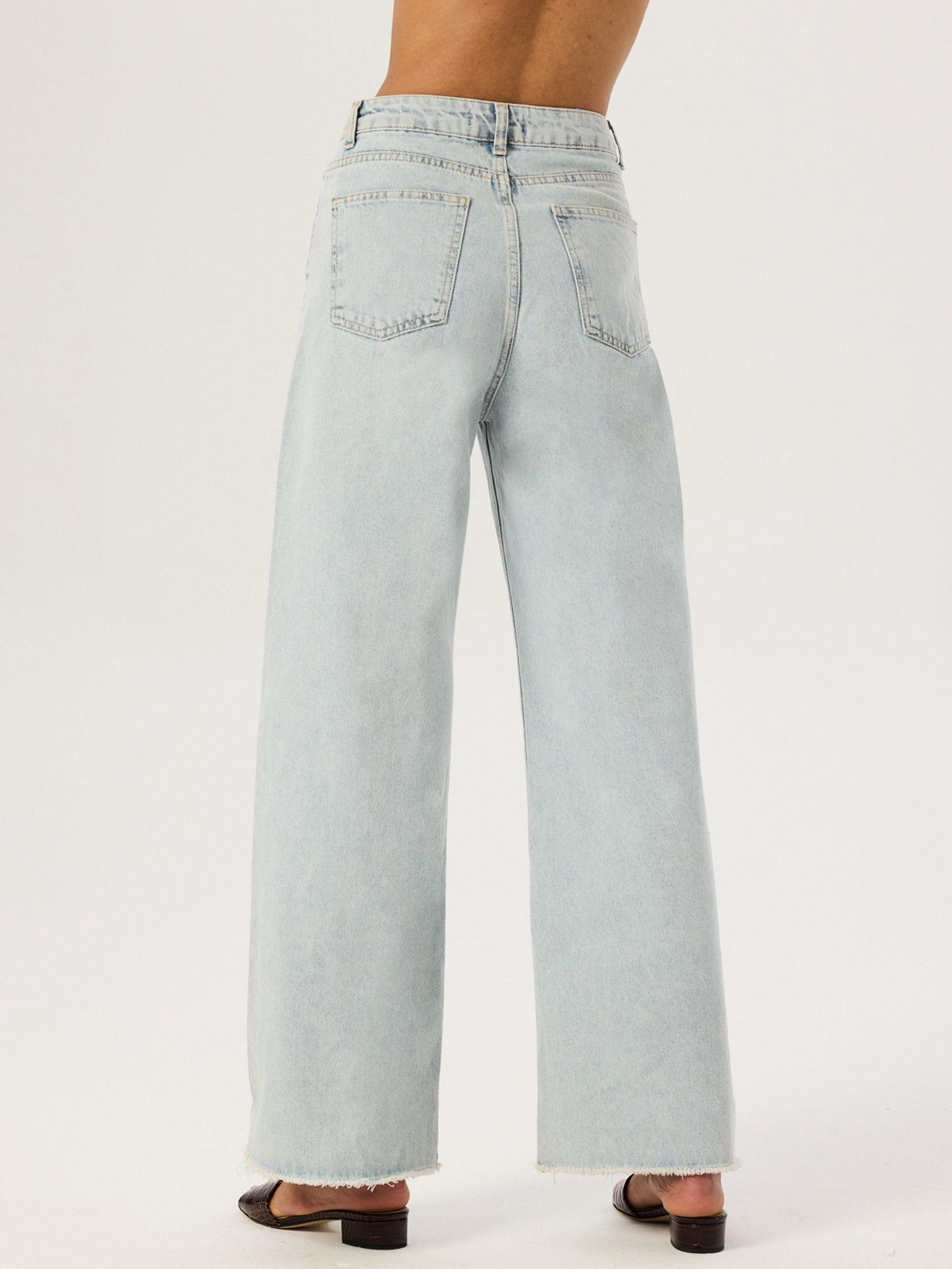 Eskitme Detaylı Bol Paça Jean Pantolon - Mavi Pantolon Modelleri