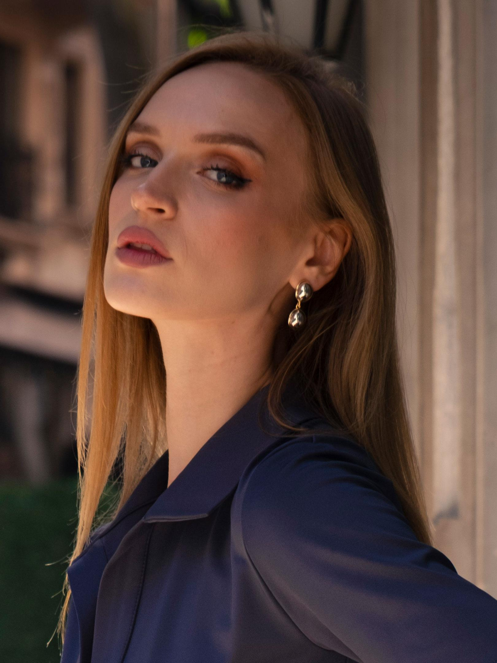 Kadın, Bayan Halka İçi Top Sallantılı Küpe - Silver/Gold Küpe Modelleri