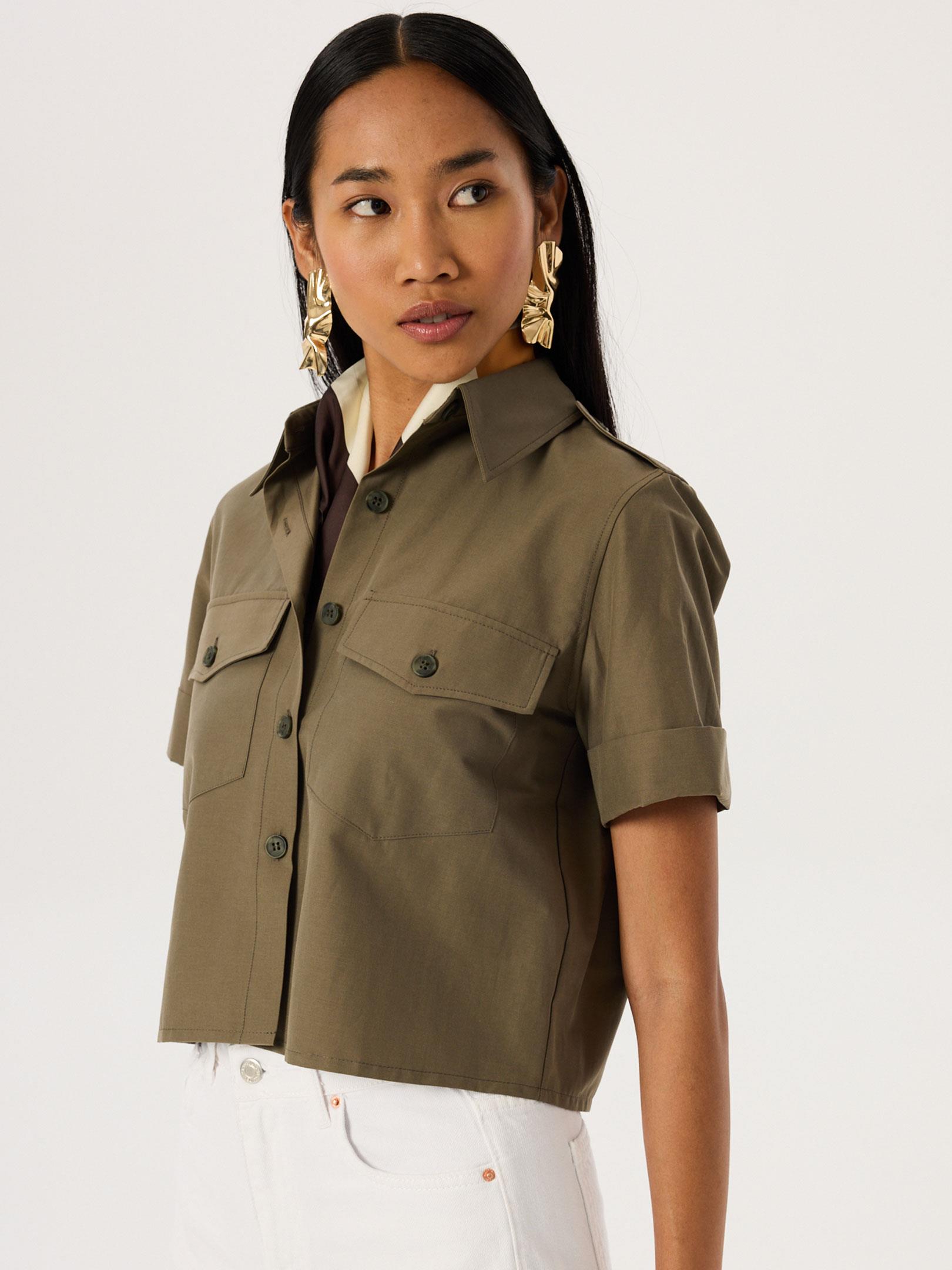 Kısa Kol Düğme Detaylı Gömlek-Haki Gömlek Modelleri