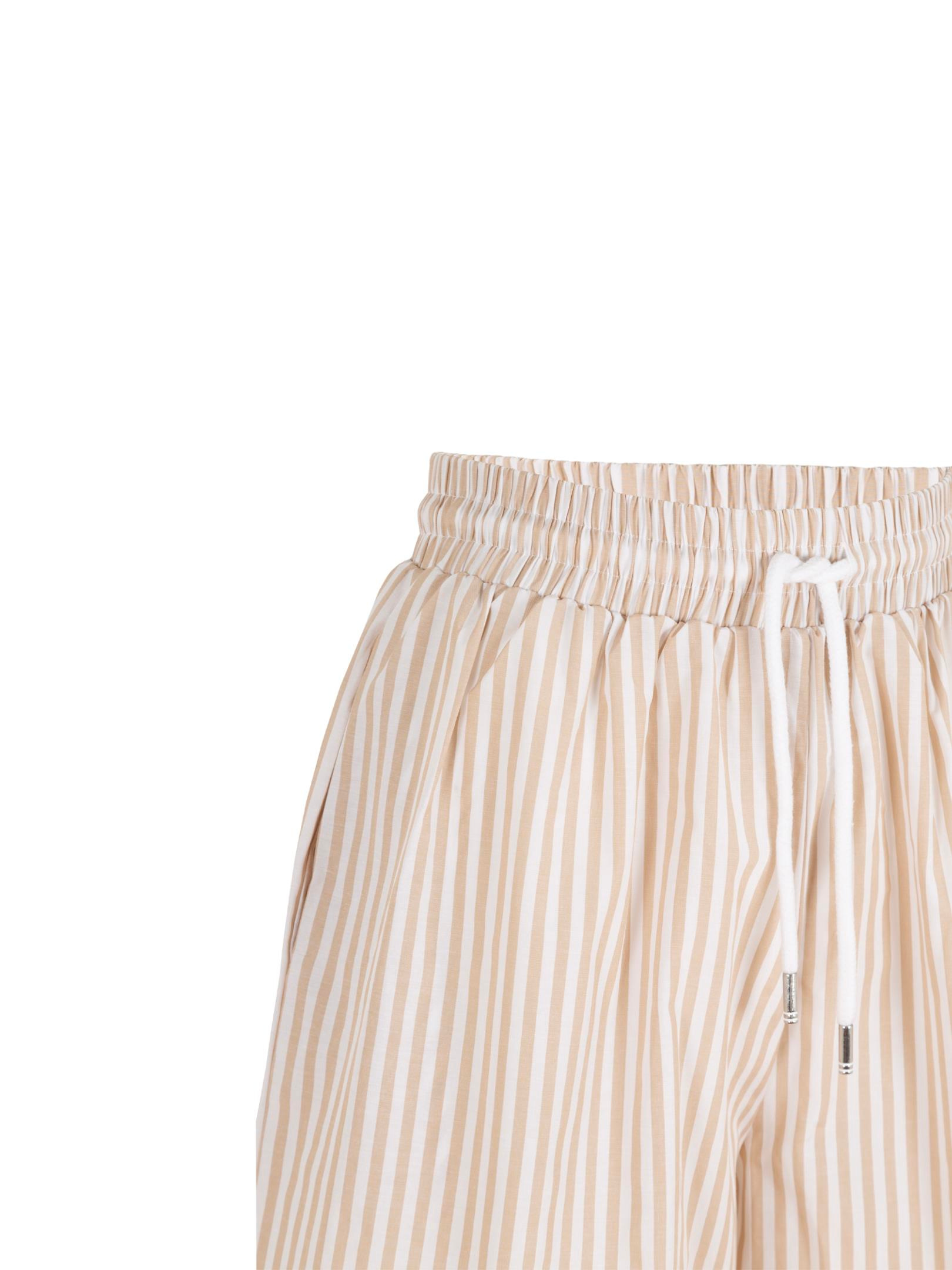 Koton Şort - Bej Çizgili Şort Modelleri