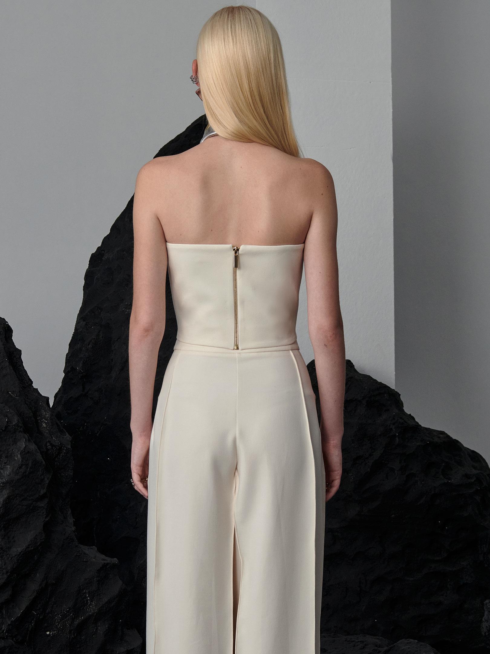 Önü Dekolteli Bağcıklı Kalp Yaka Straplez Kesim Şık Büstiyer - Ekru Bluz Modelleri