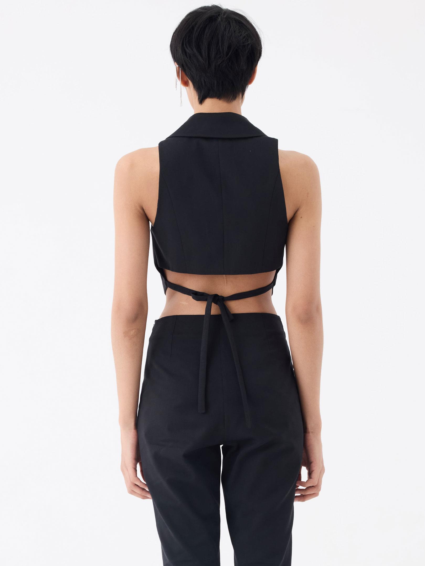 Önü Düğmeli Bel Dekolteli Arkadan Bağlama Detaylı Yelek - Siyah Yelek Modelleri