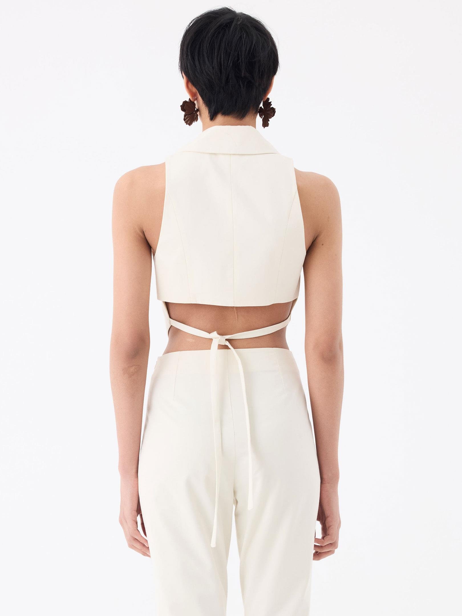 Önü Düğmeli Bel Dekolteli Arkadan Bağlama Detaylı Yelek - Ekru Yelek Modelleri