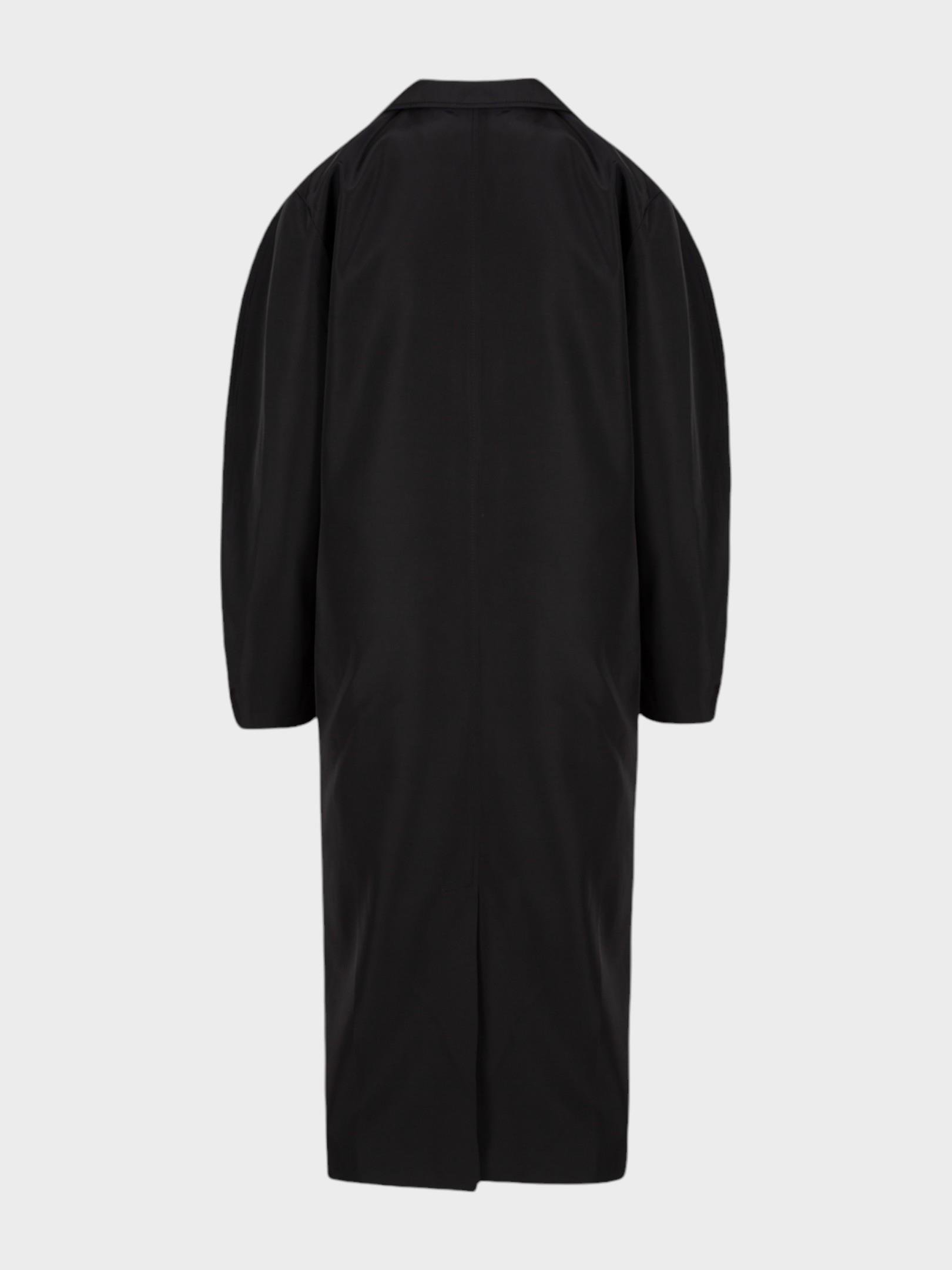 Oversize Kesim Düğmeli ve Cep Detaylı Uzun Trençkot - Siyah Kaban ve Trençkot Modelleri