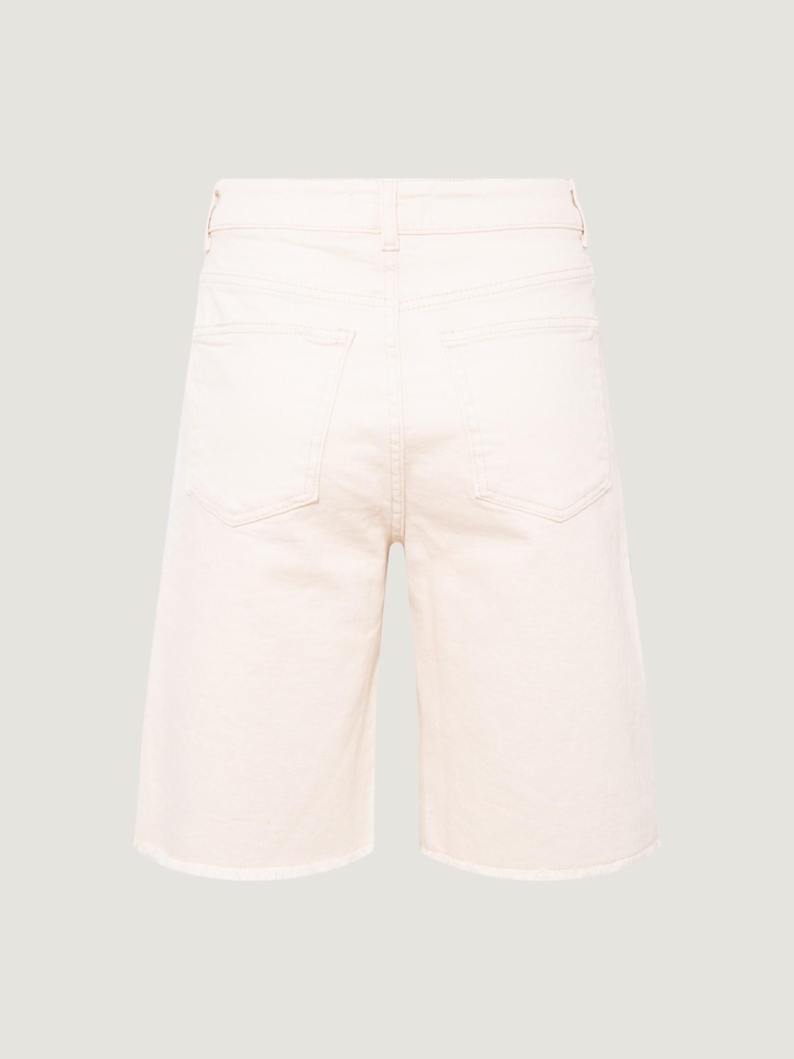 Paçası Dikişsiz Straight Fit Şort - Bej Şort Modelleri