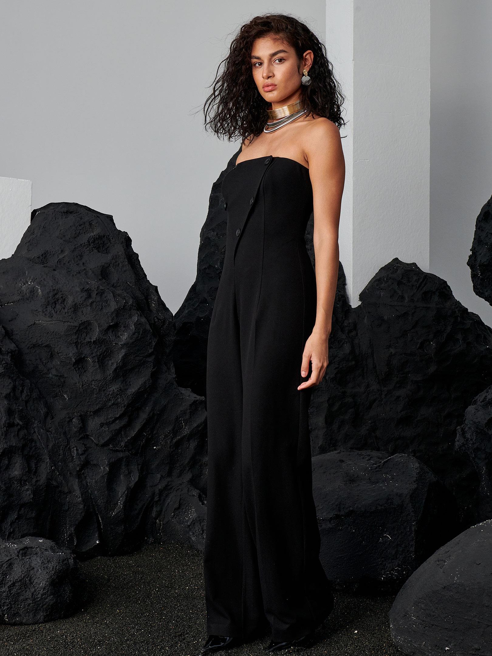 Straplez Yakalı Önü Kruvaze Düğmeli Maxi Boy Şık Tulum - Siyah Tulum Modelleri