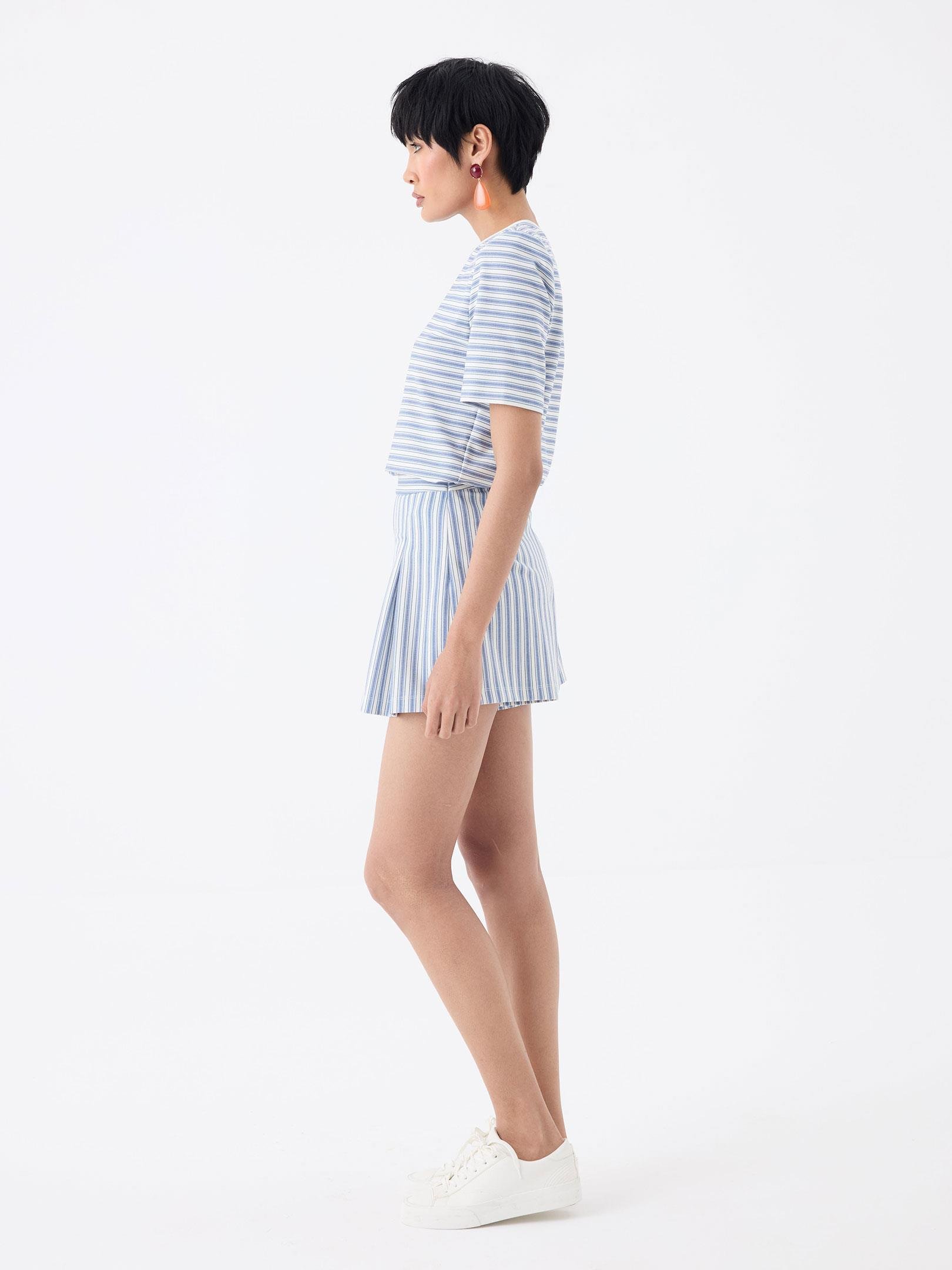 Vatkalı Bisiklet Yaka T-Shirt - Mavi Çizgili T-shirt Modelleri