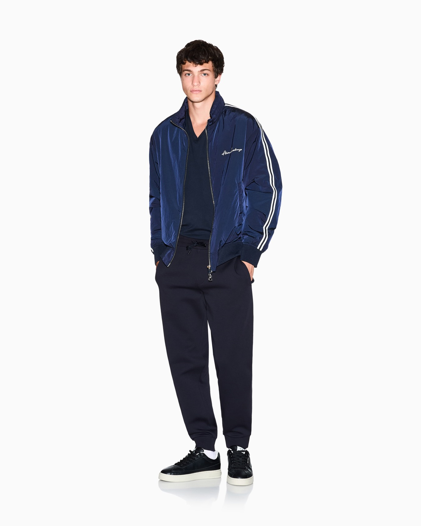 Armani Exchange Armani Exchange Erkek Normal Kalıp Beli ve Paçası Lastikli Pamuklu Lacivert Pantolon XM000373 AF10818-UB101