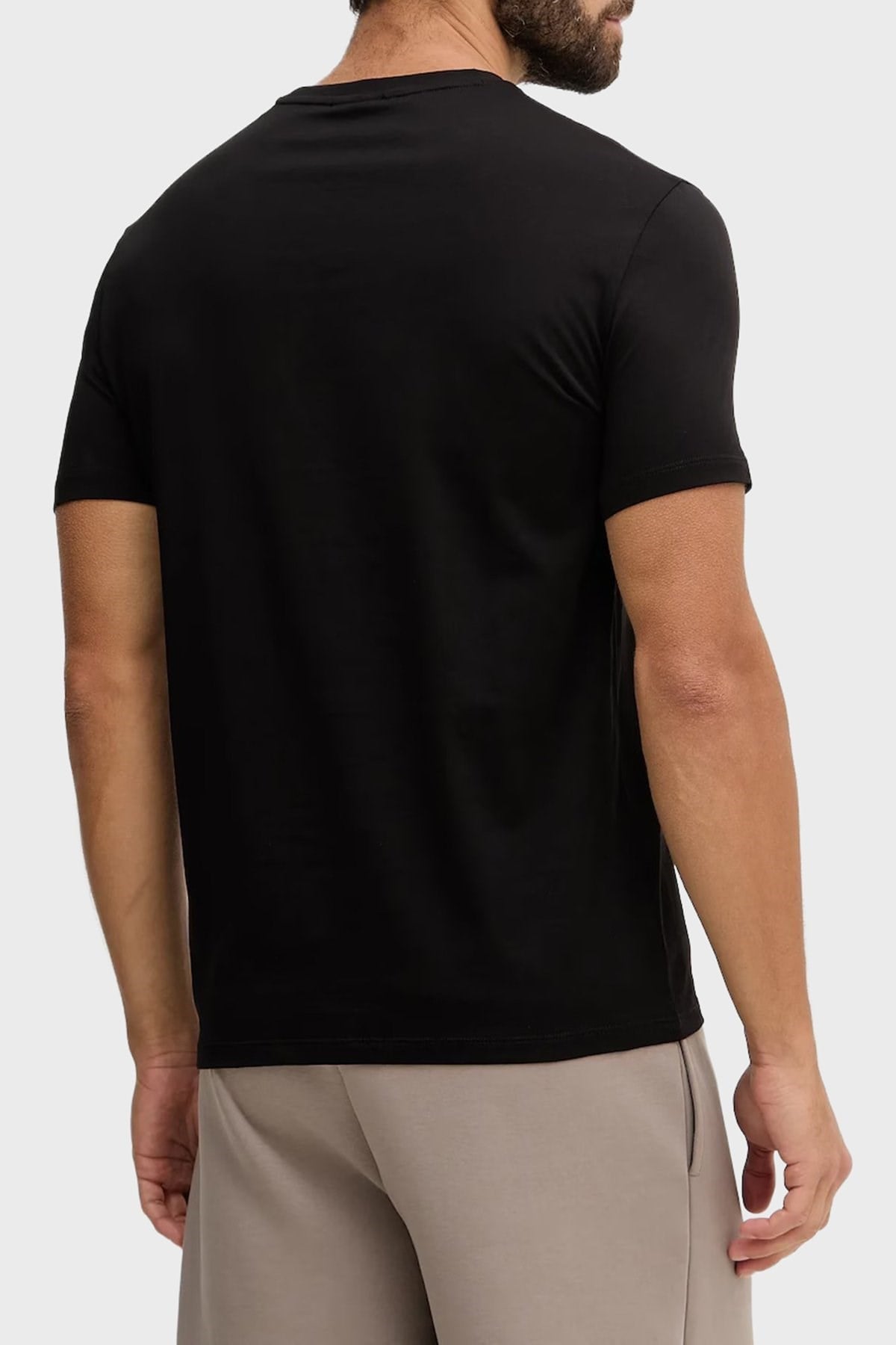 Armani Exchange Armani Exchange Erkek Logo Detaylı Yuvarlak Yakalı Kısa Kollu Siyah T-Shirt XM001784 AF10356-UC001