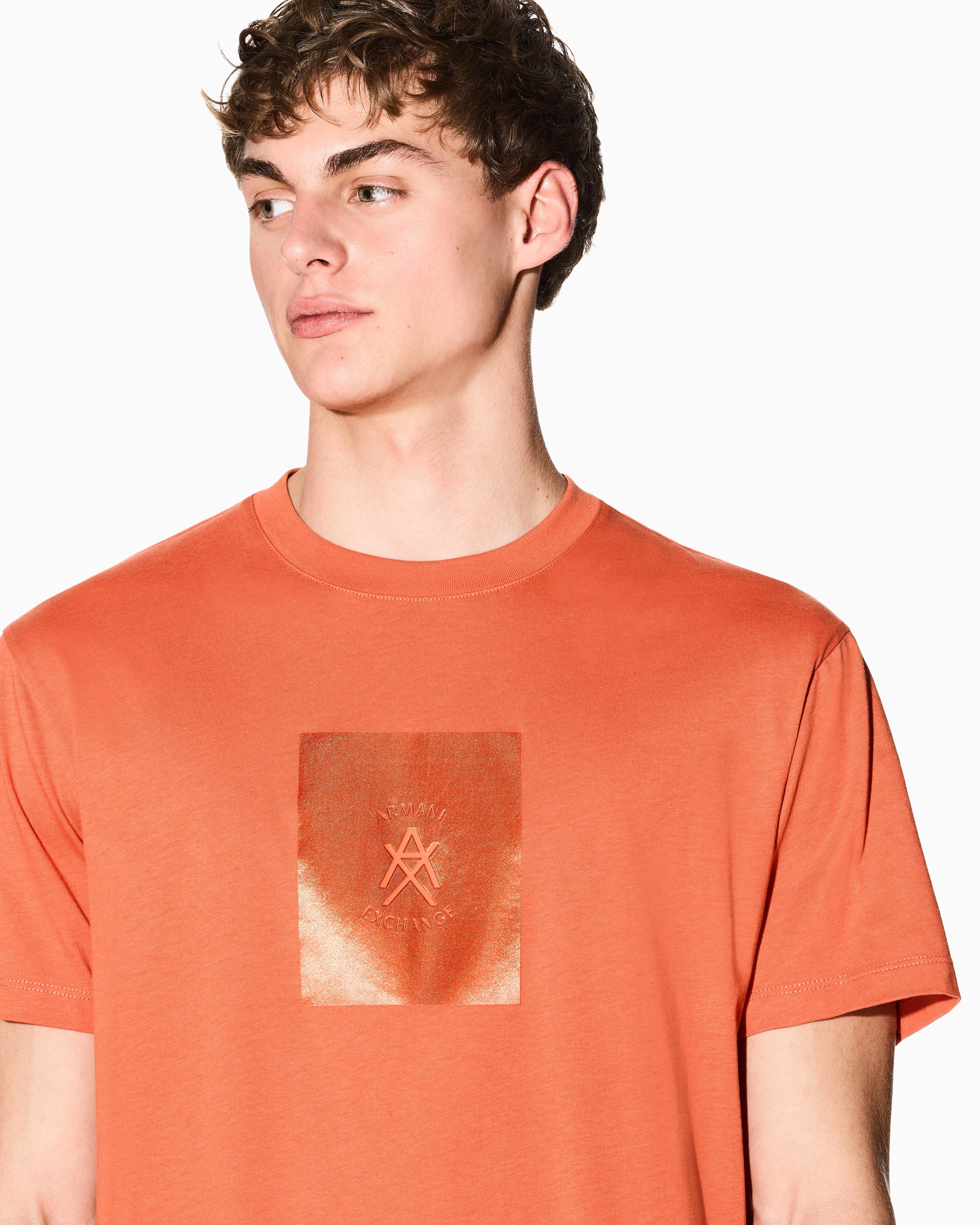 Armani Exchange Armani Exchange Erkek Bisiklet Yaka Logo Baskılı Pamuklu Kısa Kollu Turuncu T-Shirt XM002213 AF10356-U3040
