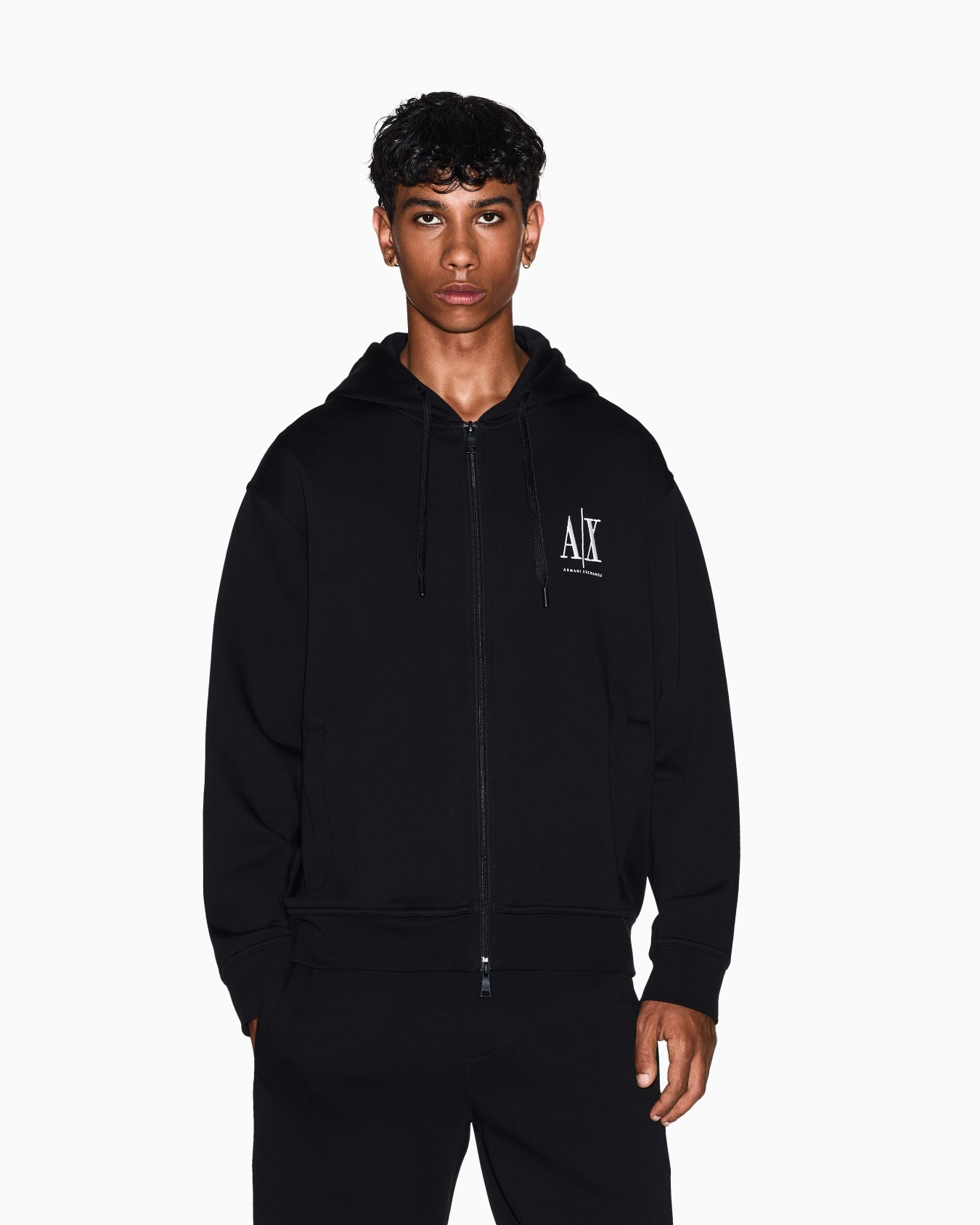 Armani Exchange Armani Exchange Erkek Normal Kalıp AX Logo Detaylı Fermuarlı Kapüşonlu Uzun Kollu Siyah Sweatshirt XM000371 AF10818-UC001