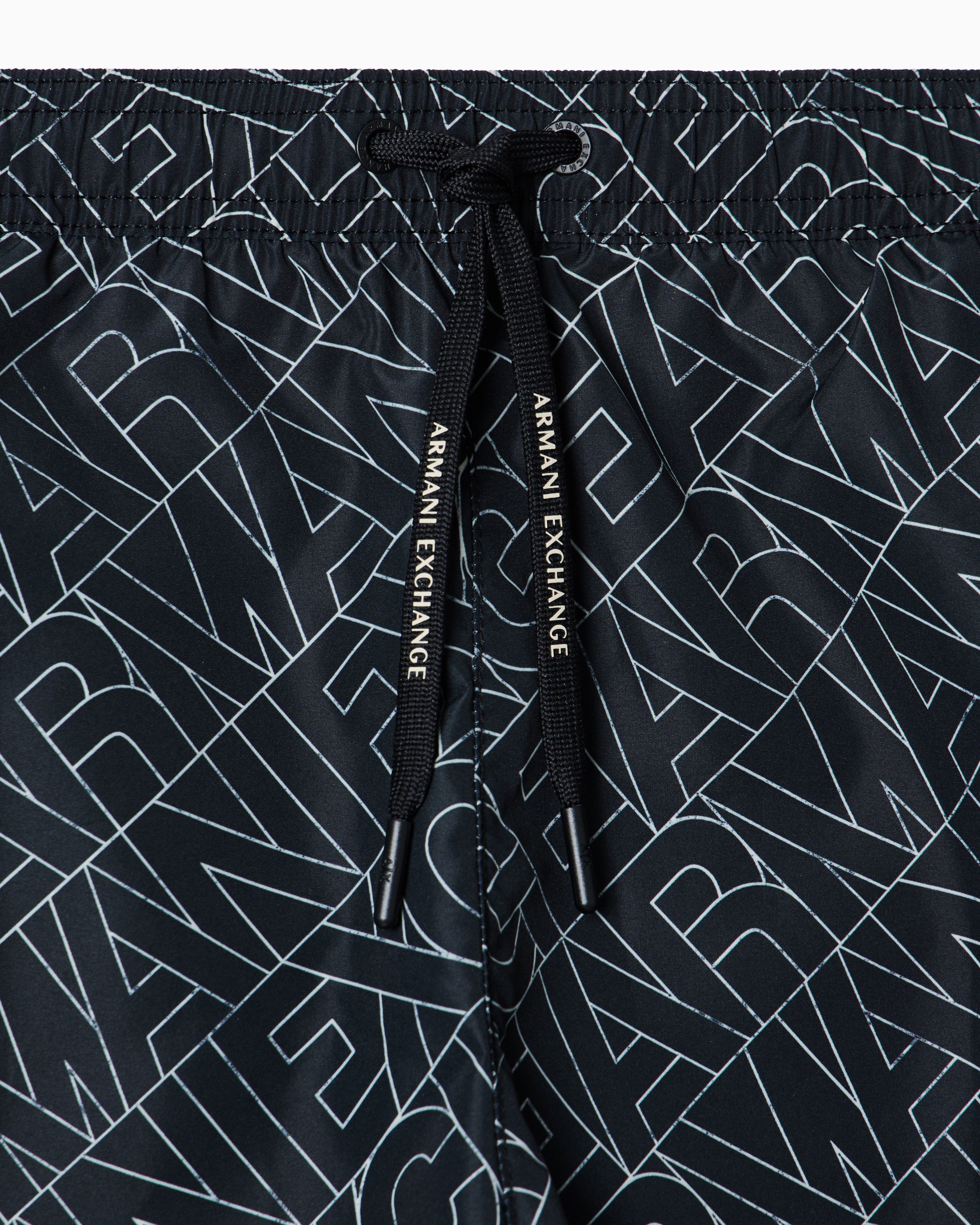 Armani Exchange Armani Exchange Erkek Lastikli Bel Kısa Boy İç Astarlı AX Yazı Desen Siyah Deniz Şortu XM000832 AF24685-FC308