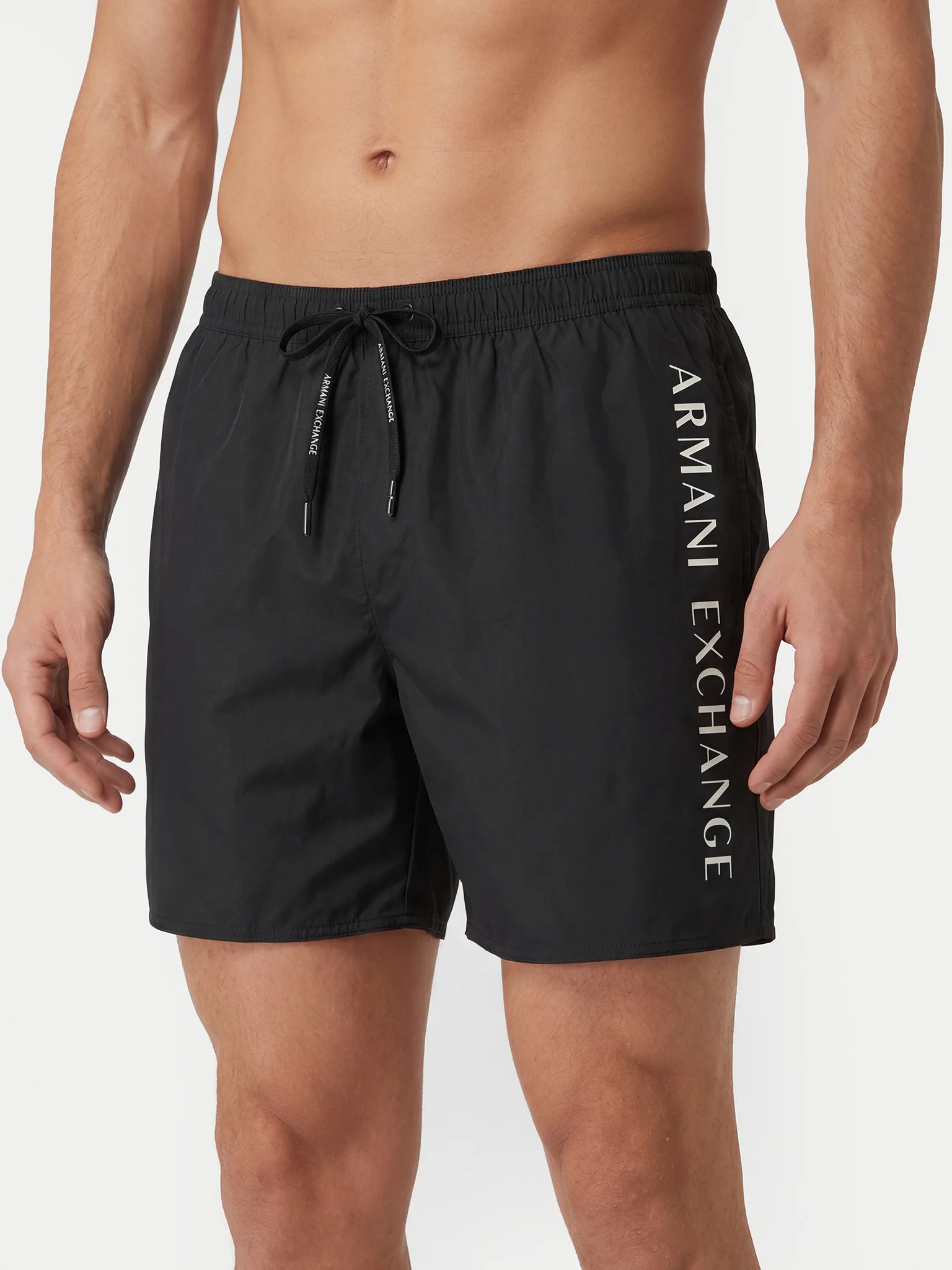 Armani Exchange Armani Exchange Erkek Normal Bel Lastikli Kısa Boy Siyah Deniz Şortu XM000832 AF22573-UC001