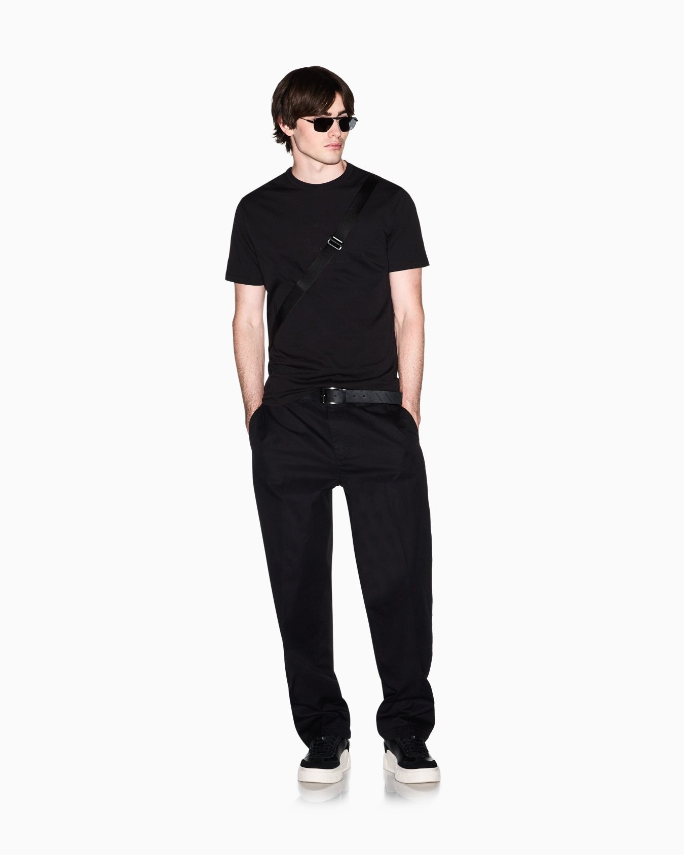 Armani Exchange Armani Exchange Erkek Normal Kalıp Yuvarlak Yakalı Logo İşlemeli Yuvarlak Yakalı Kısa Kollu Siyah T-Shirt XM002450 AF10356-UC001