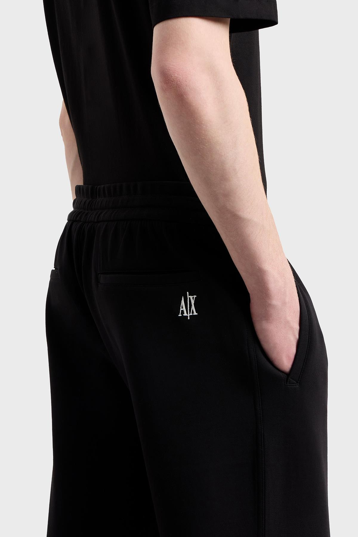 ARMANI EXCHANGE Armani Exchange Erkek Normal Kalıp Beli ve Paçası Lastikli Pamuklu Siyah Pantolon XM000373 AF10818-UC001