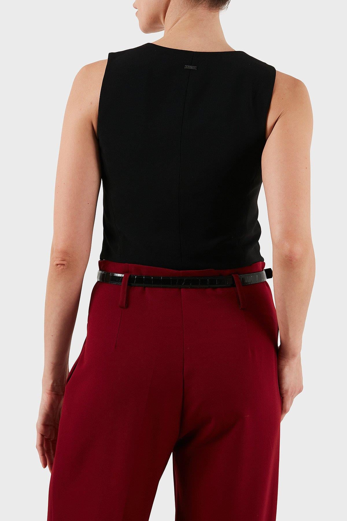 Armani Exchange Armani Exchange Kadın Yüksek Kaliteli Kumaş V Yaka Gold Düğme Detaylı Crop Siyah Yelek XW001279 AF16148-UC001